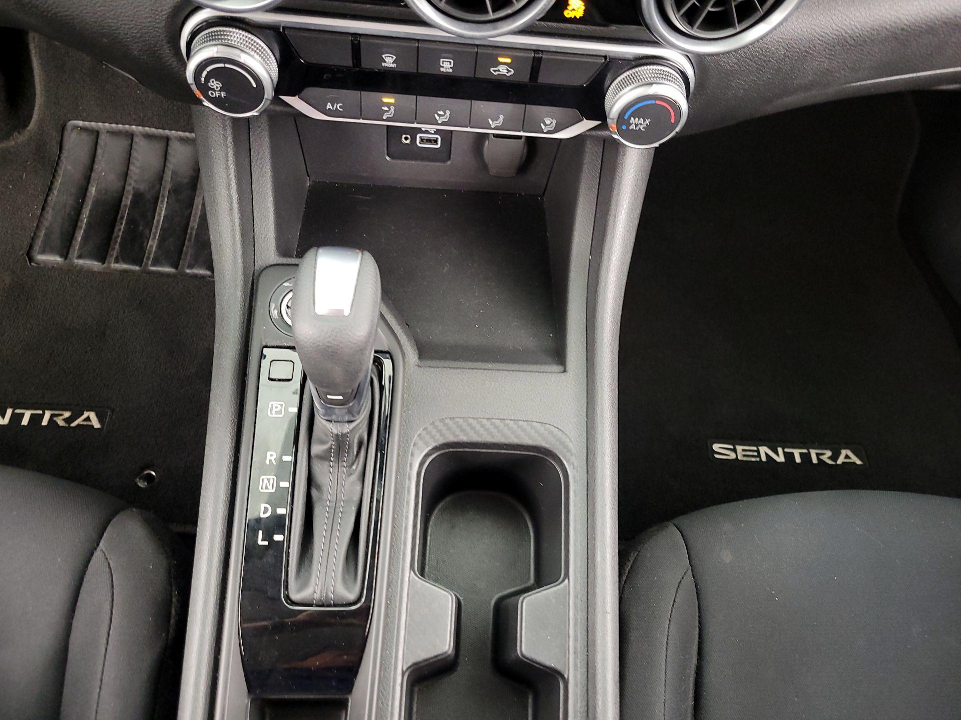 Thumbnail: 2022 Nissan Sentra - 15