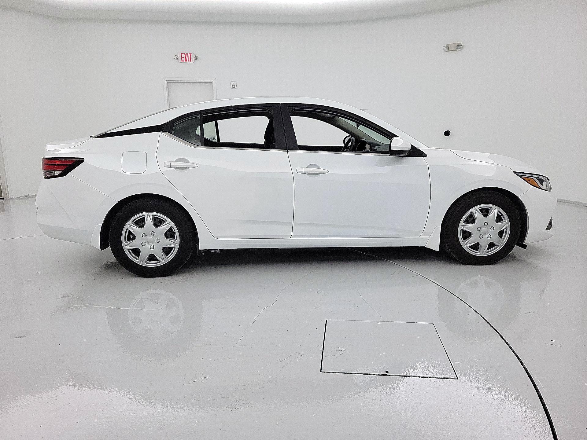 Thumbnail: 2022 Nissan Sentra - 4