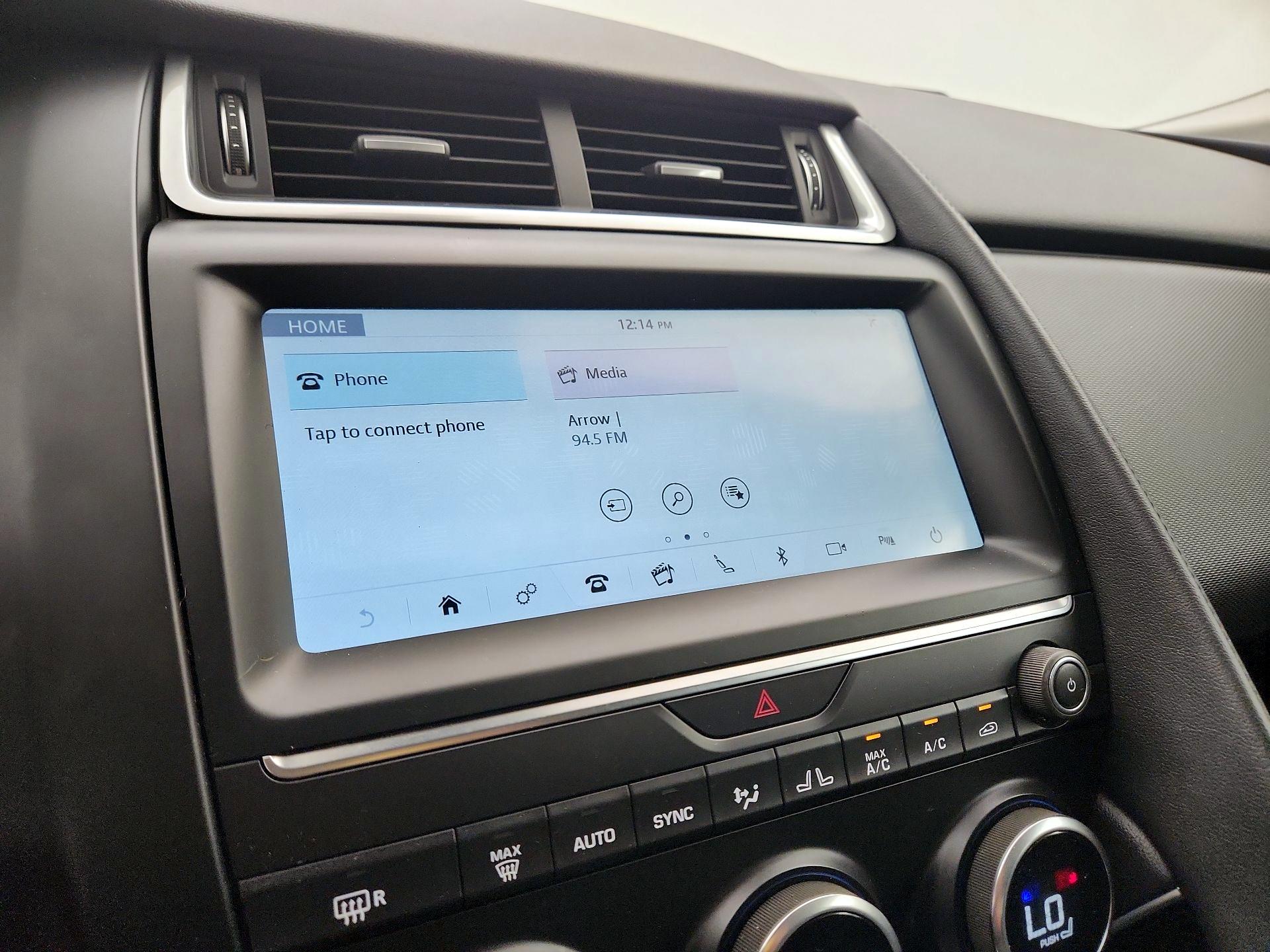 Thumbnail: 2019 Jaguar E-Pace - 15