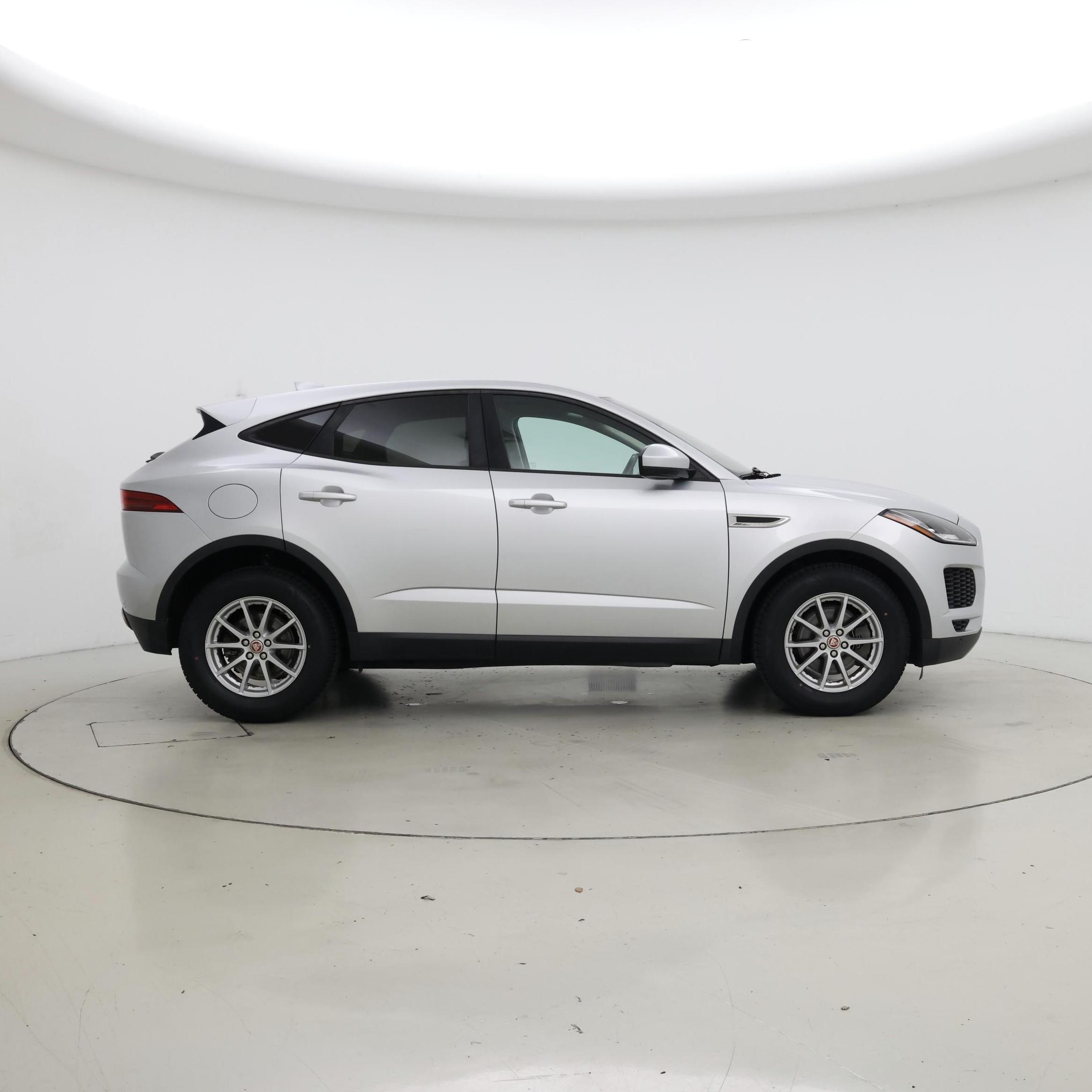Thumbnail: 2019 Jaguar E-Pace - 7