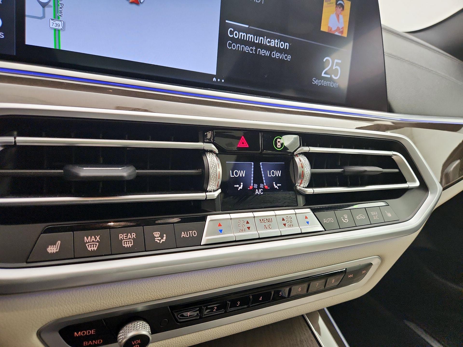 Thumbnail: 2022 BMW X5 - 17