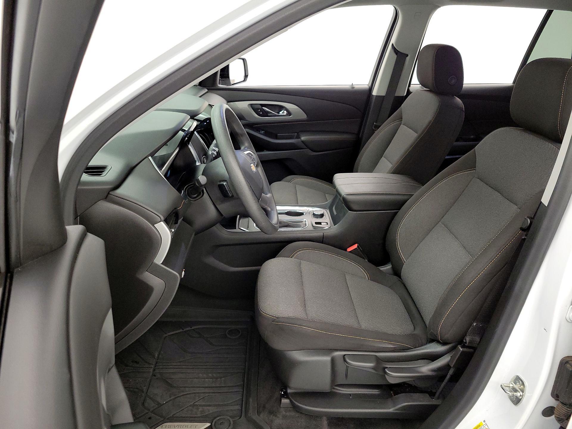 Thumbnail: 2020 Chevrolet Traverse - 11