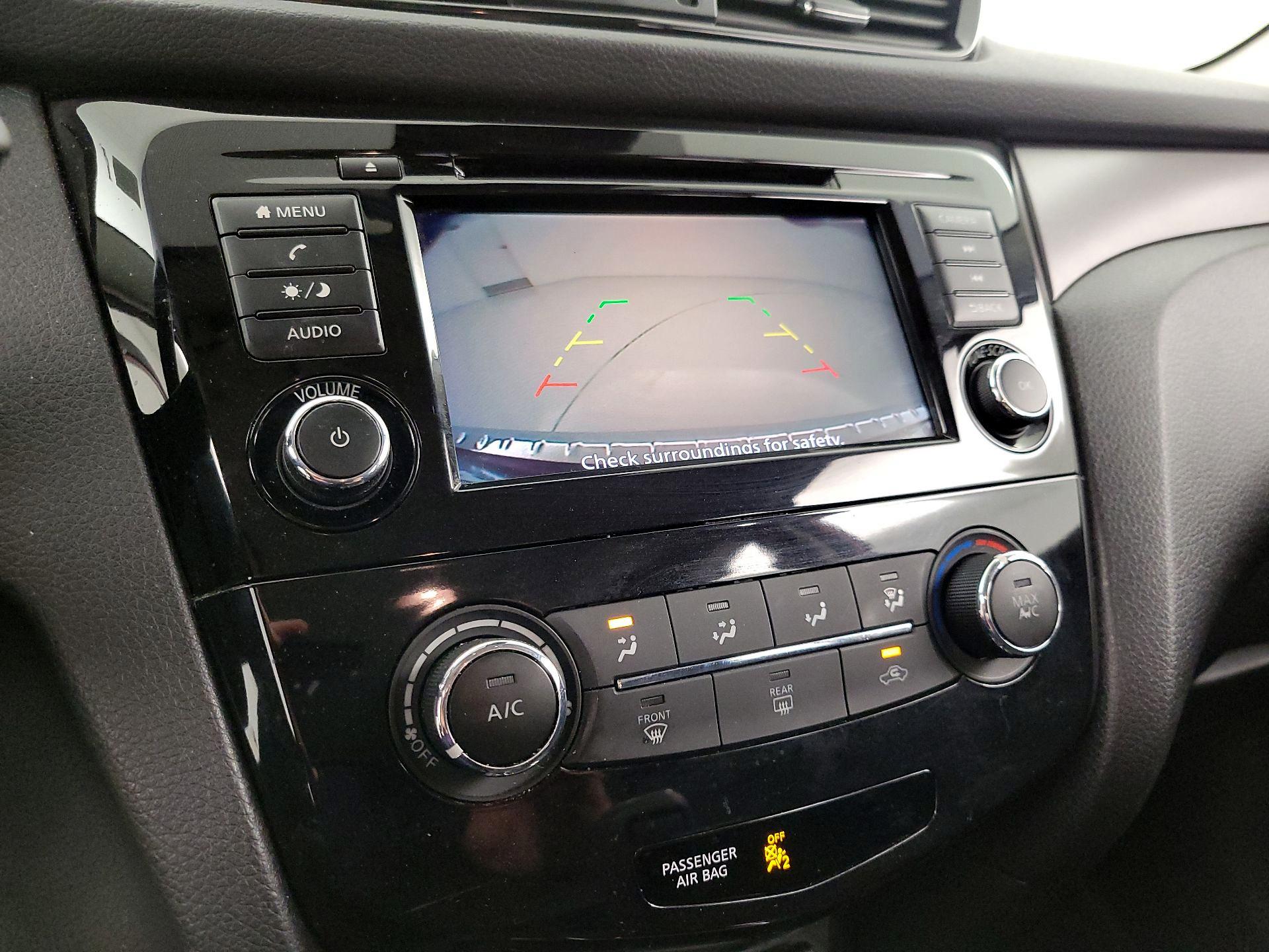 Thumbnail: 2020 Nissan Rogue Sport - 12