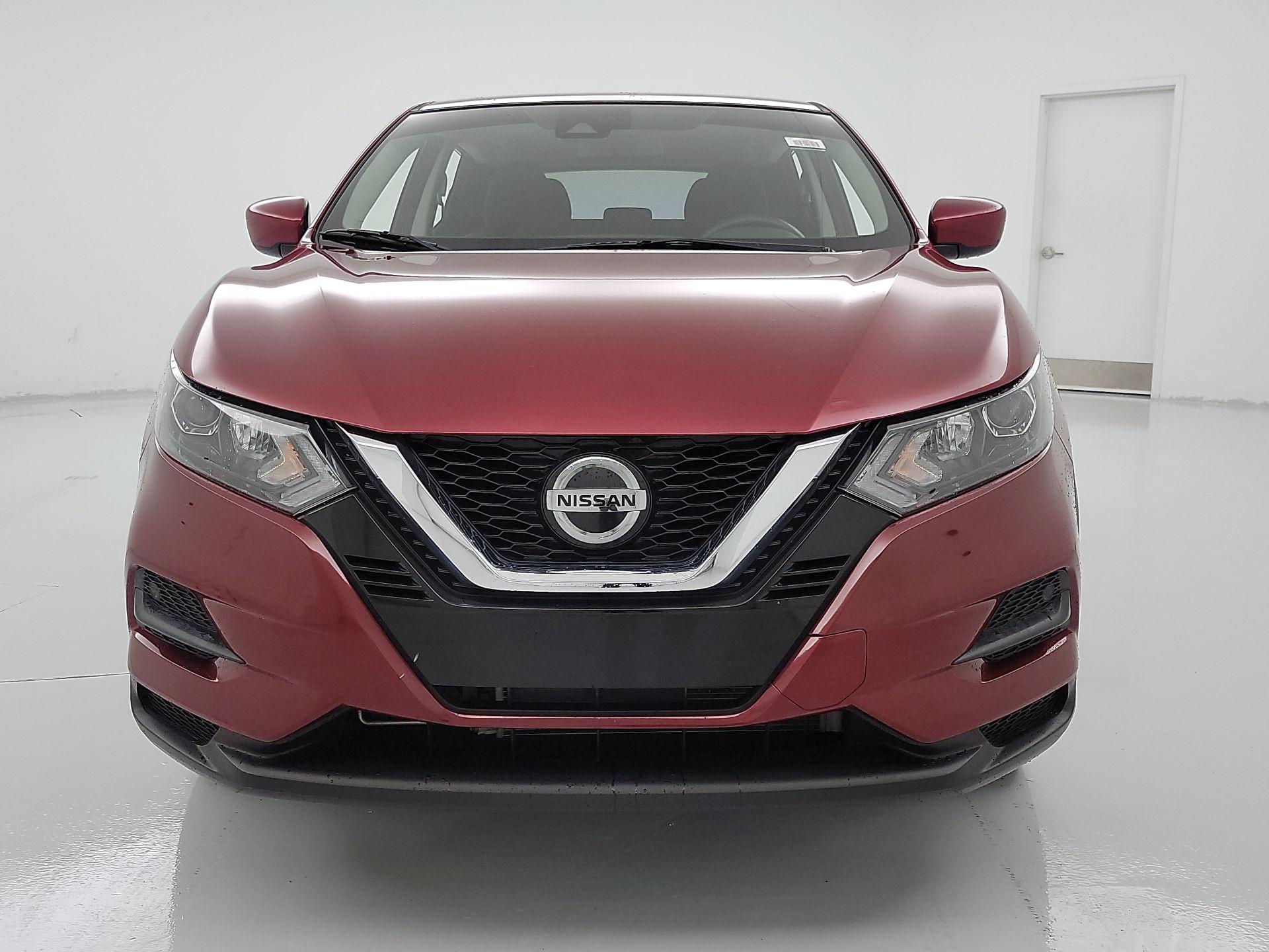 Thumbnail: 2020 Nissan Rogue Sport - 2