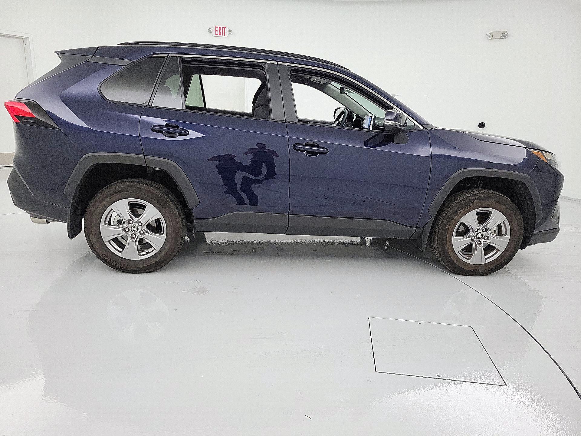 Thumbnail: 2025 Toyota RAV4 - 4