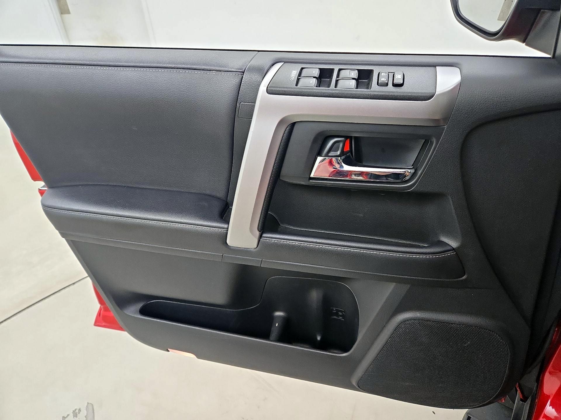 Thumbnail: 2024 Toyota 4Runner - 12