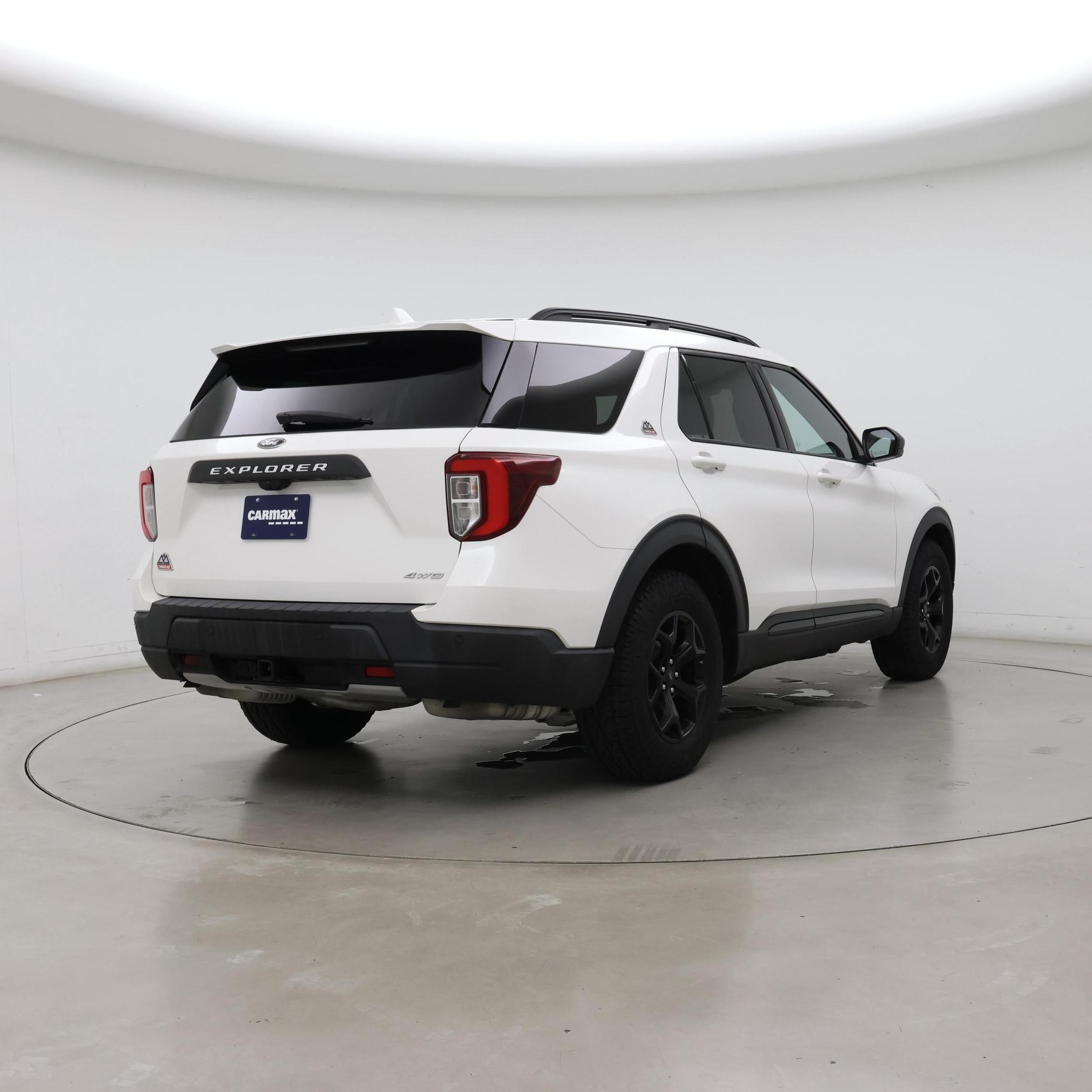 Thumbnail: 2021 Ford Explorer - 8