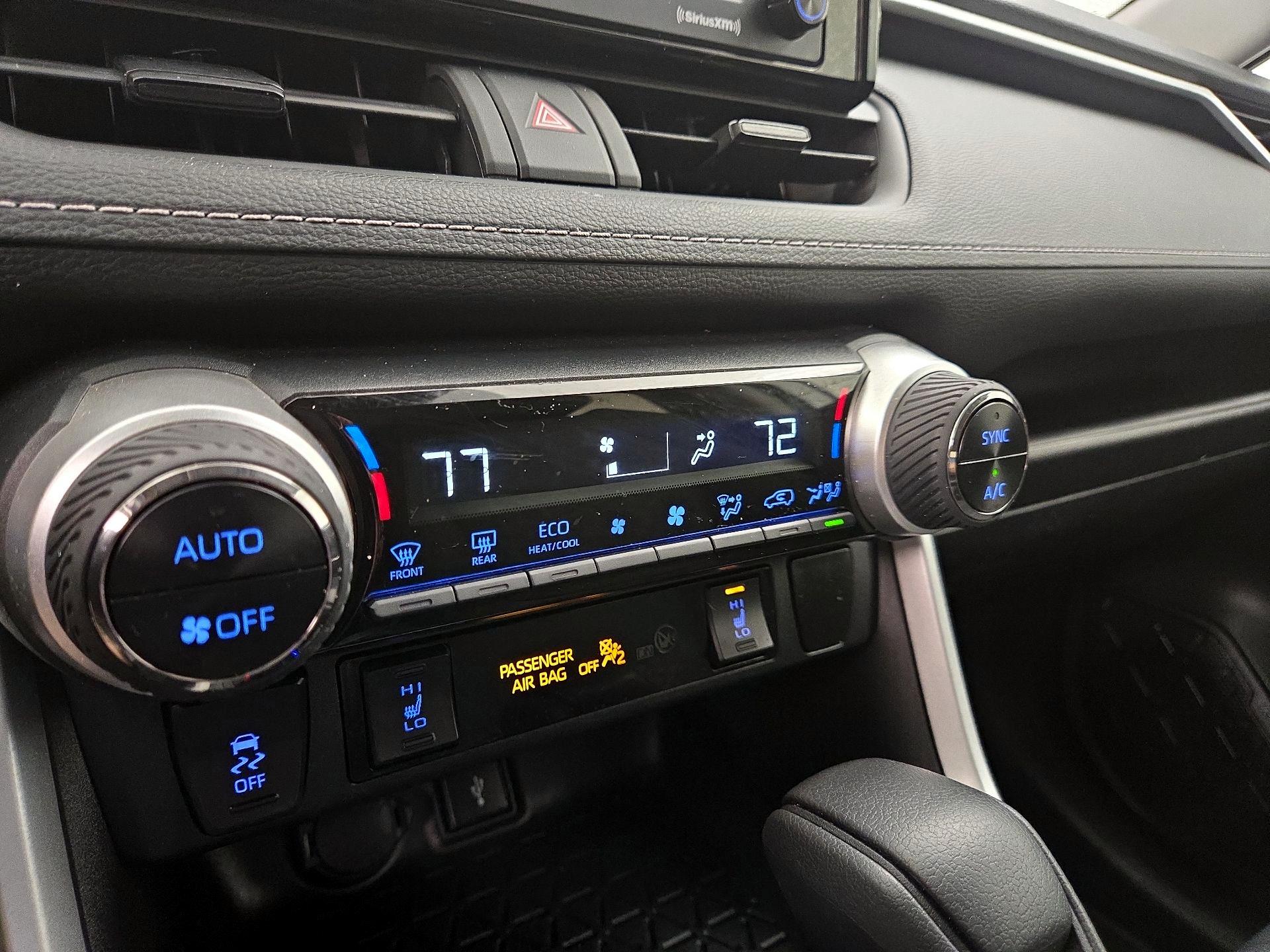 Thumbnail: 2021 Toyota RAV4 - 16