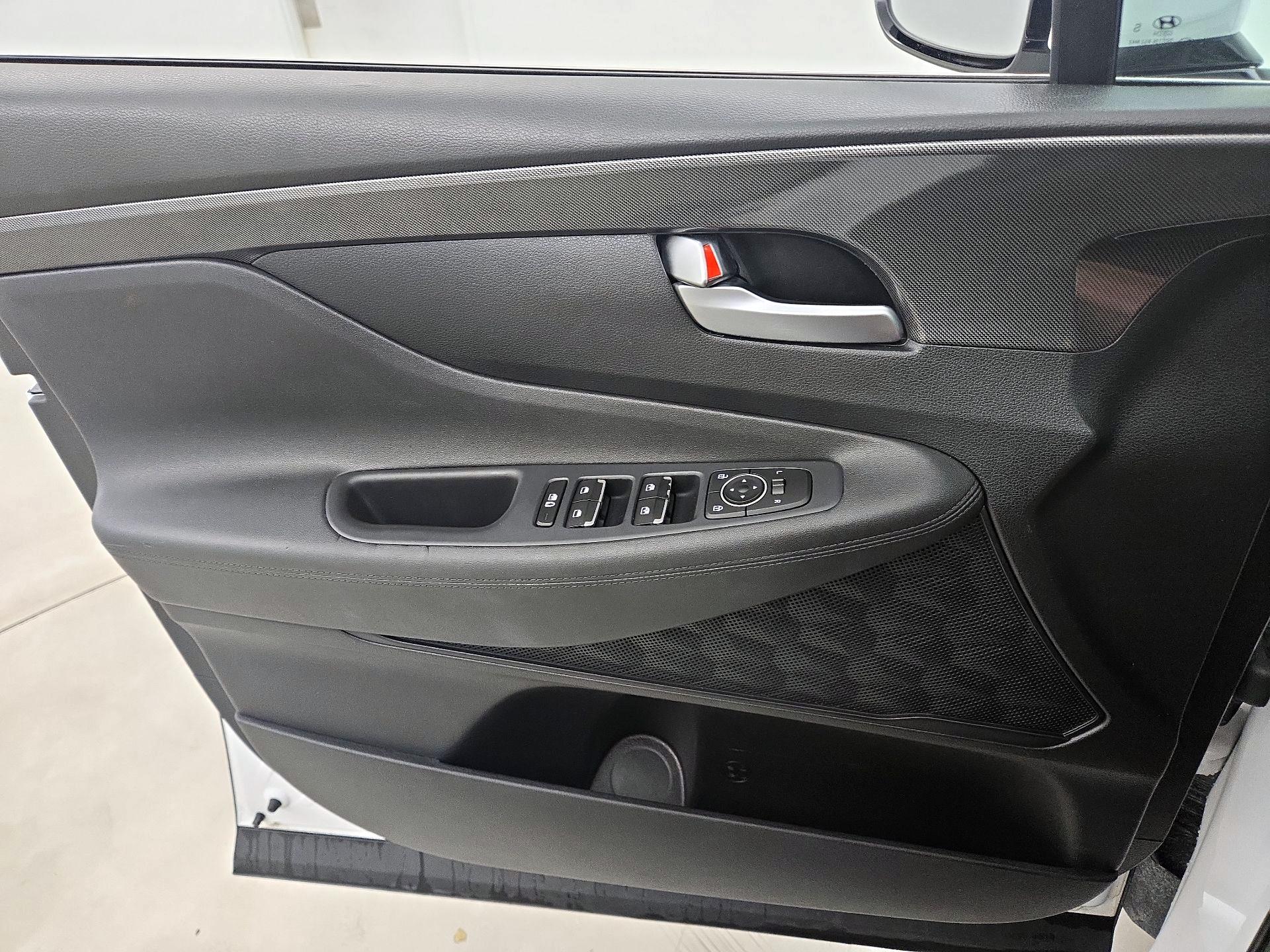 Thumbnail: 2023 Hyundai Santa Fe - 12