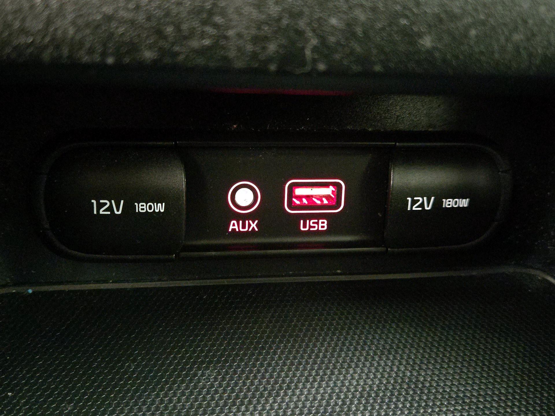 Thumbnail: 2020 Kia Forte - 18