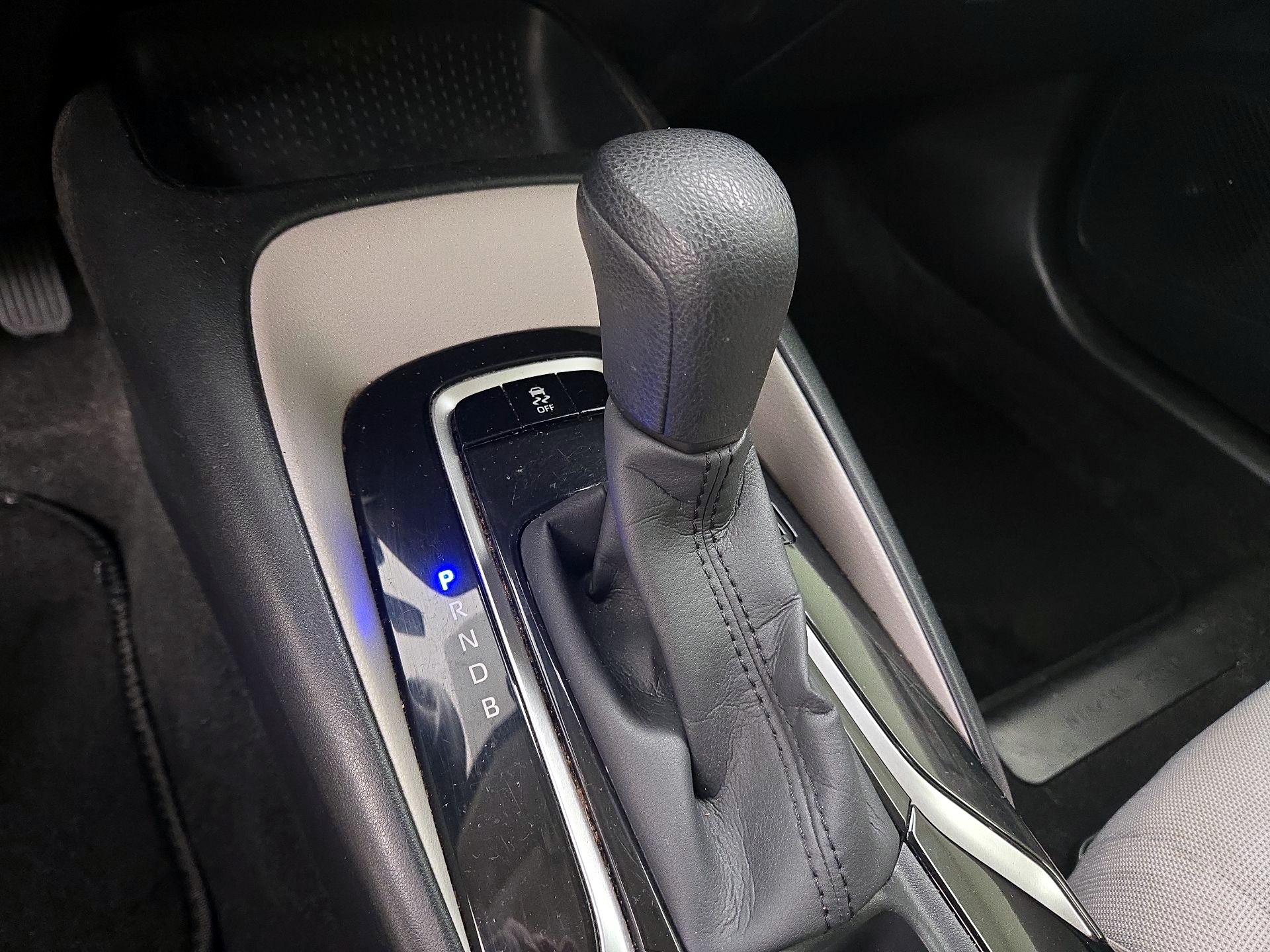 Thumbnail: 2021 Toyota Corolla - 17