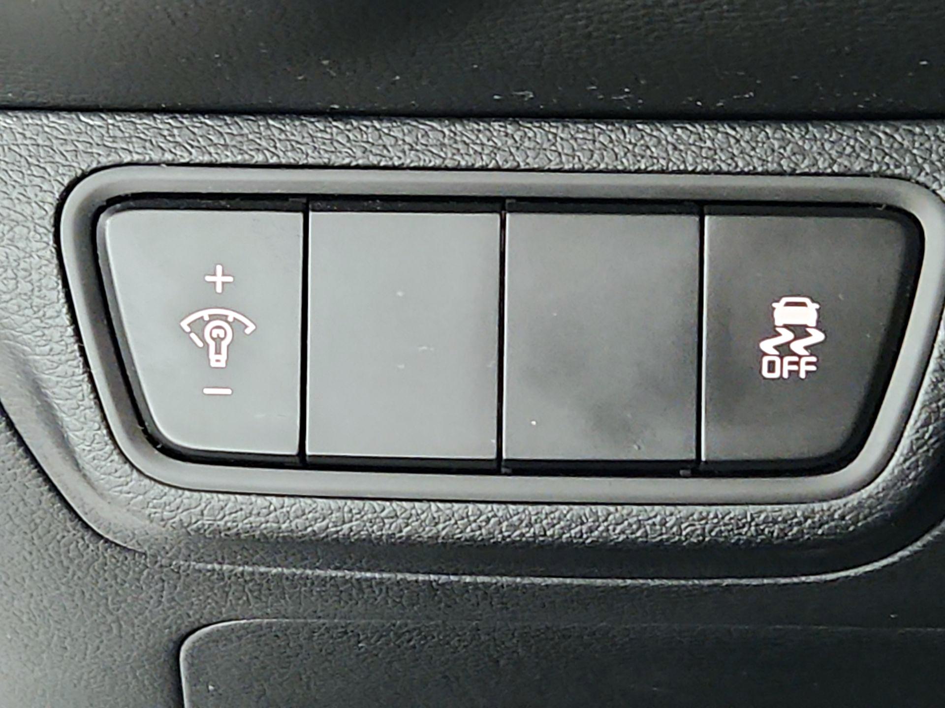 Thumbnail: 2024 Kia Forte - 13