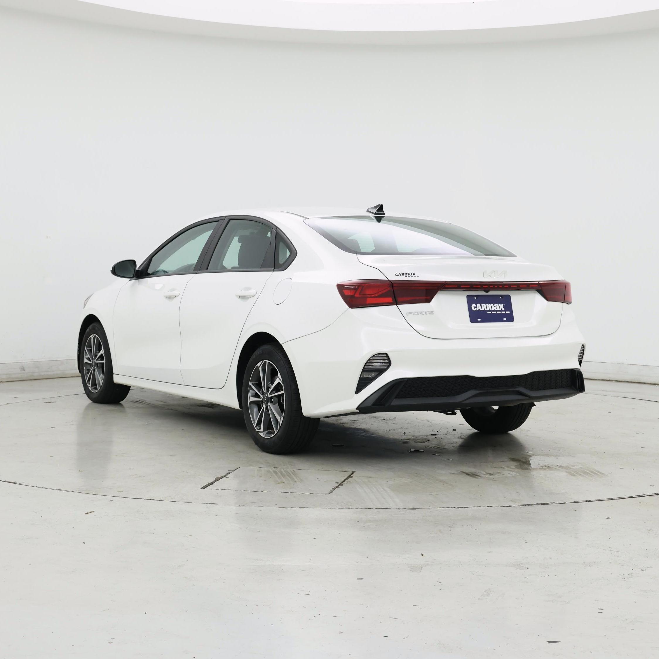 Thumbnail: 2024 Kia Forte - 2