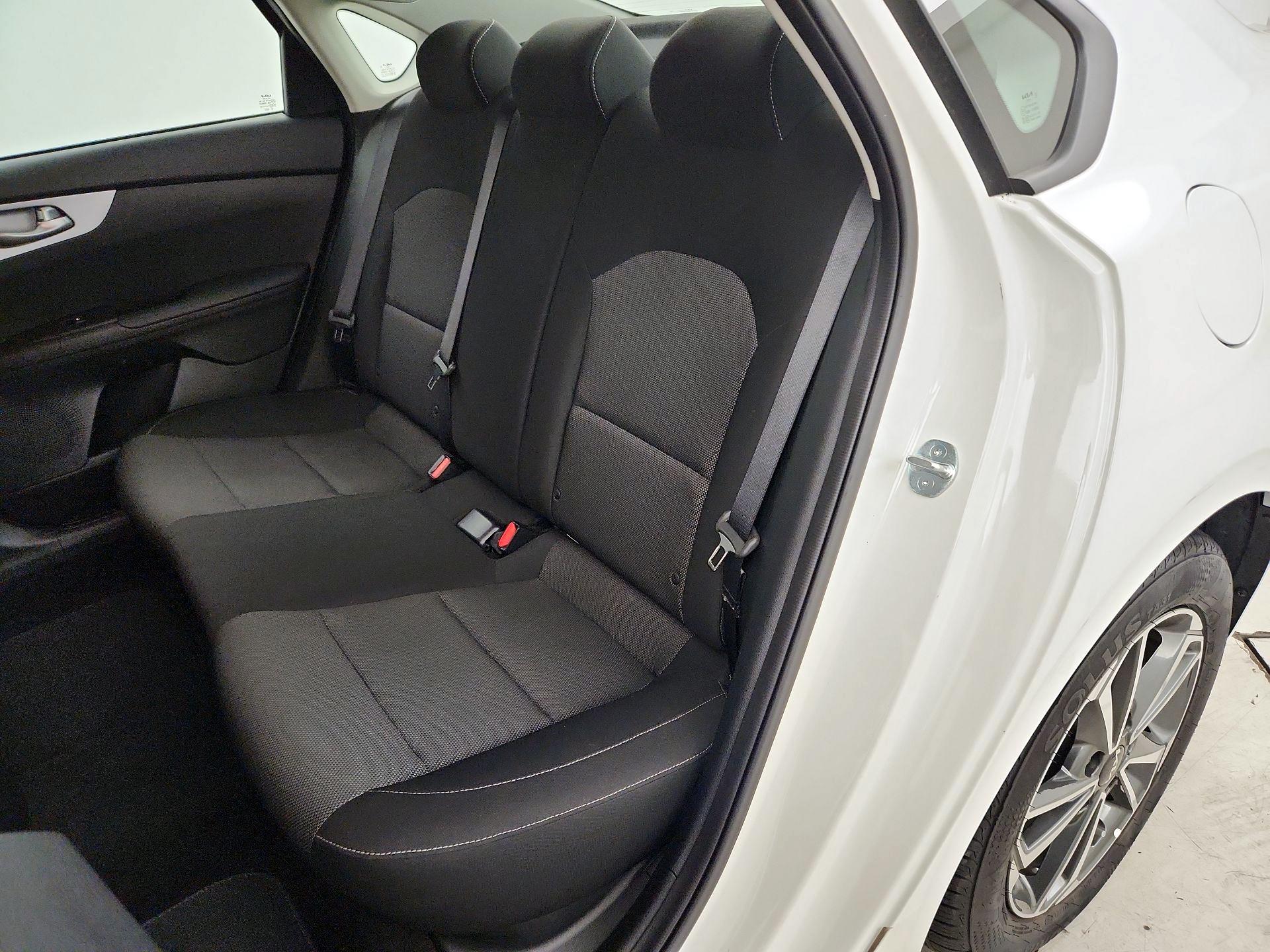 Thumbnail: 2024 Kia Forte - 19