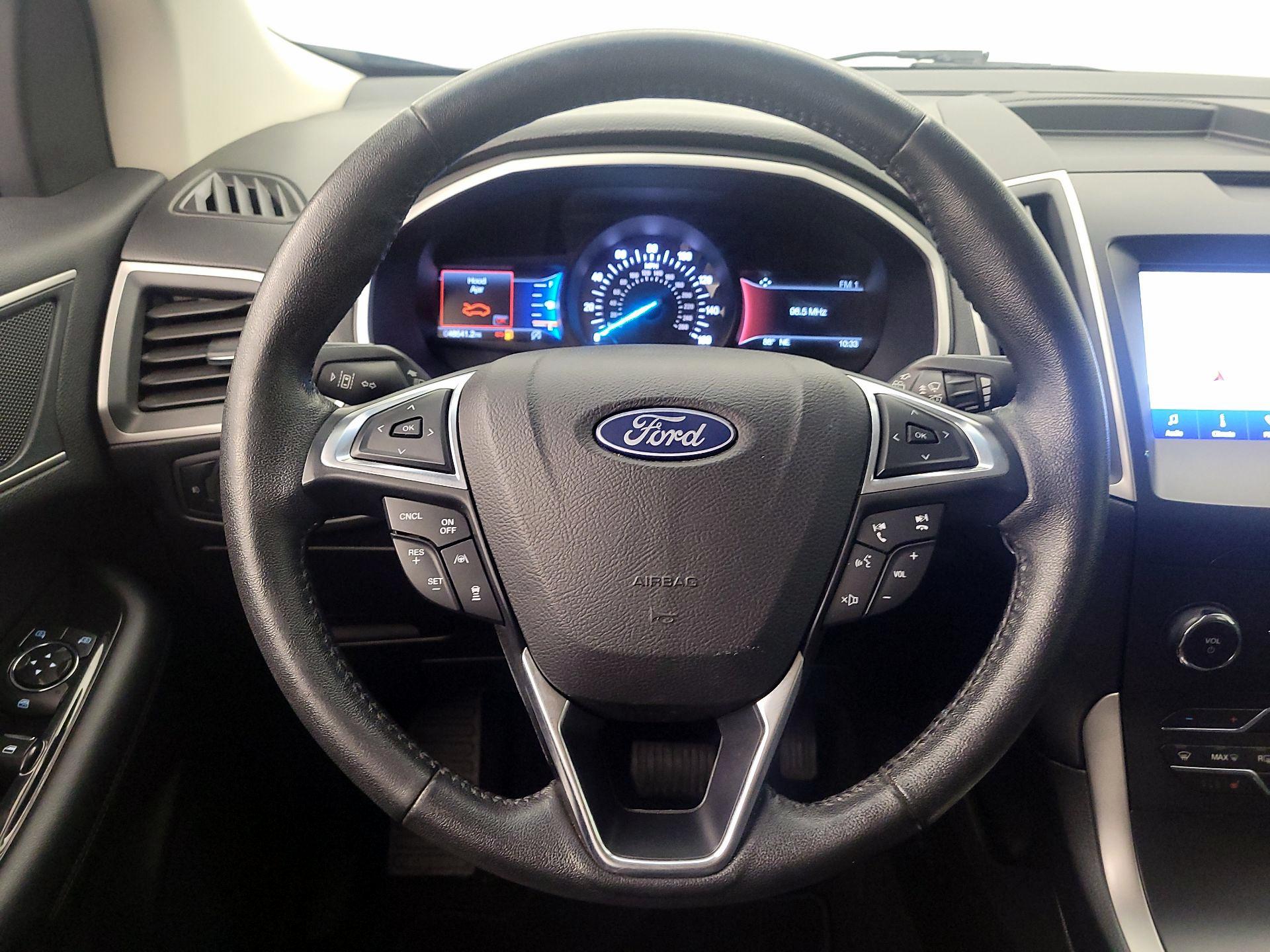 Thumbnail: 2020 Ford Edge - 10