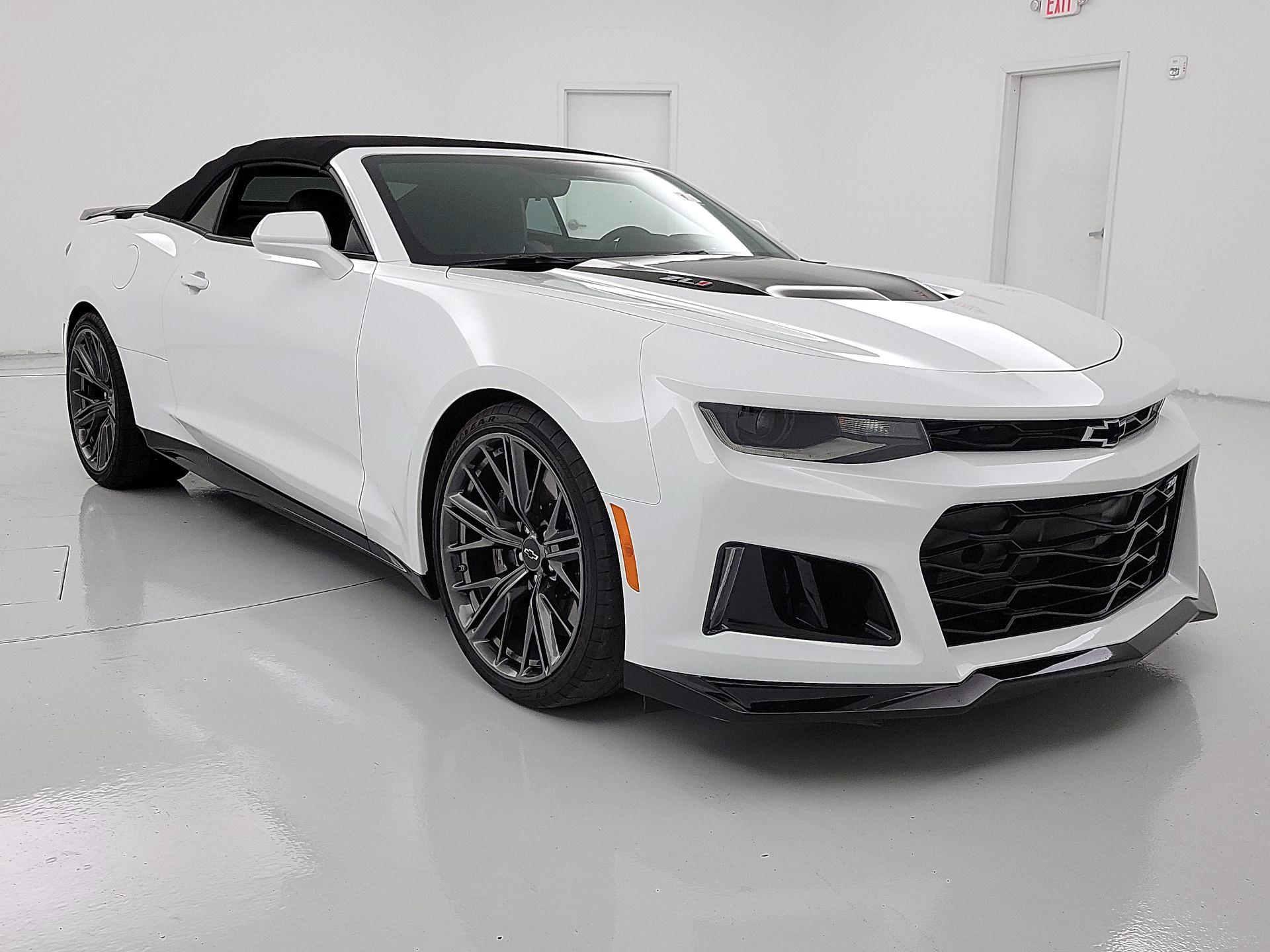 Thumbnail: 2021 Chevrolet Camaro - 1