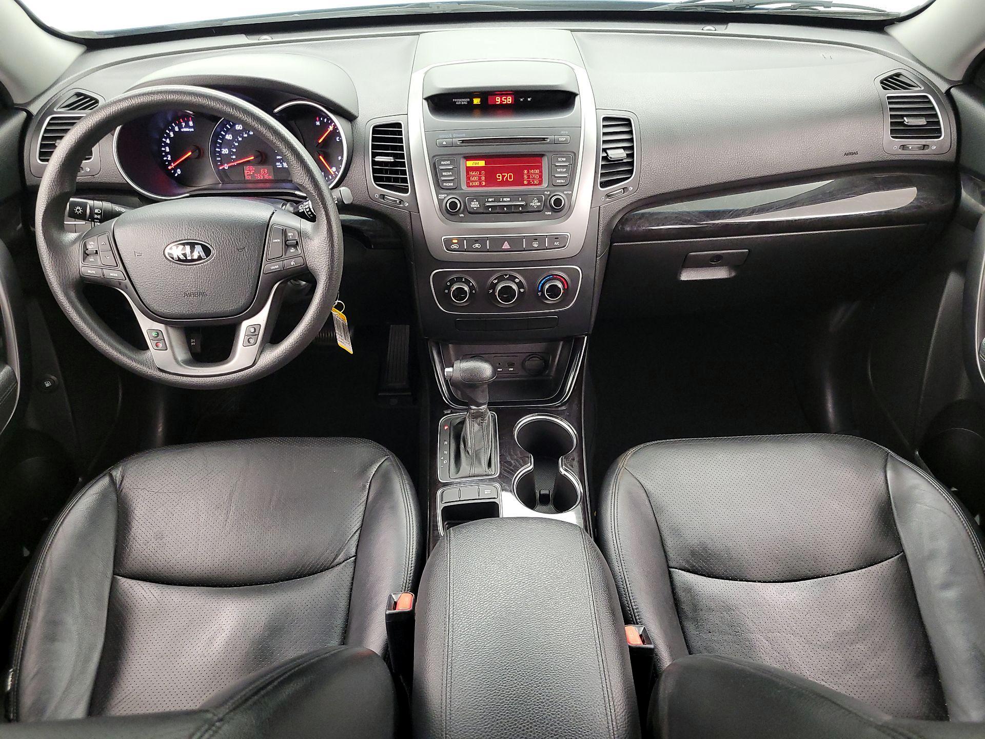 Thumbnail: 2015 Kia Sorento - 9