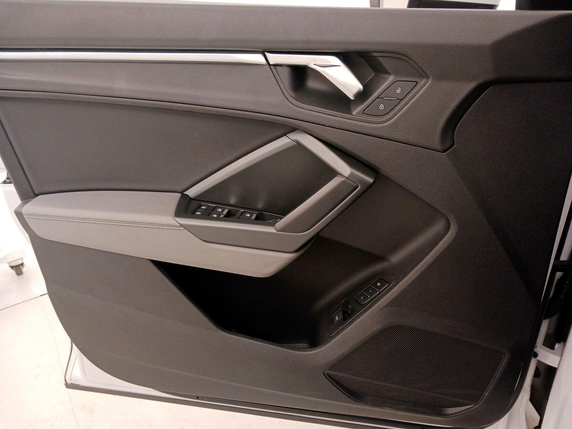 Thumbnail: 2022 Audi Q3 - 12