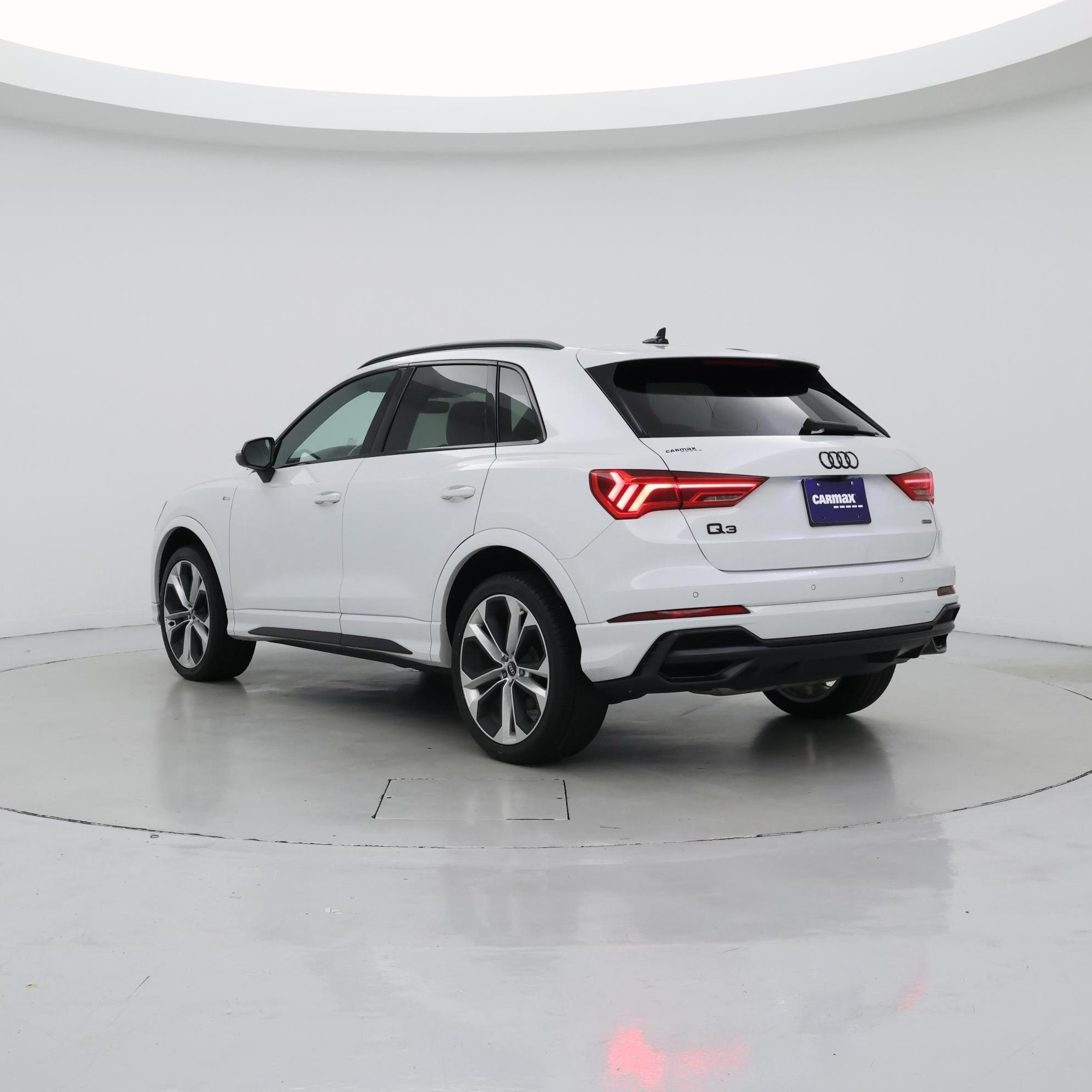 Thumbnail: 2022 Audi Q3 - 2