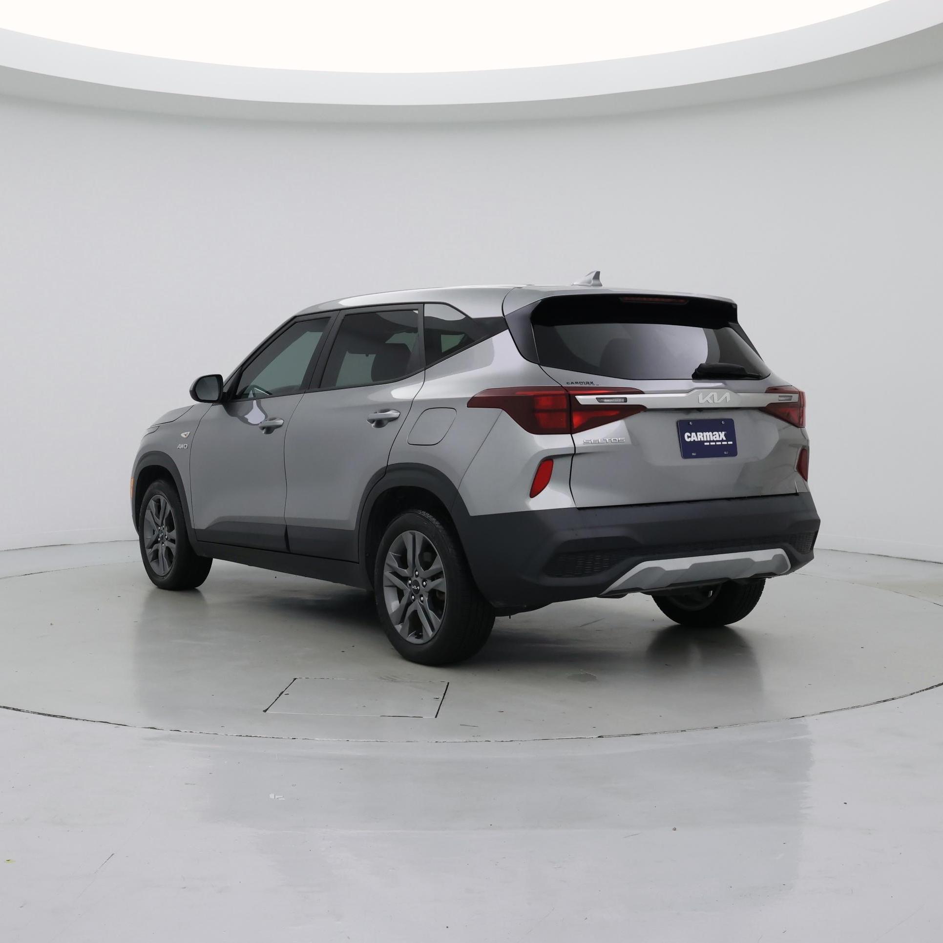 Thumbnail: 2022 Kia Seltos - 2