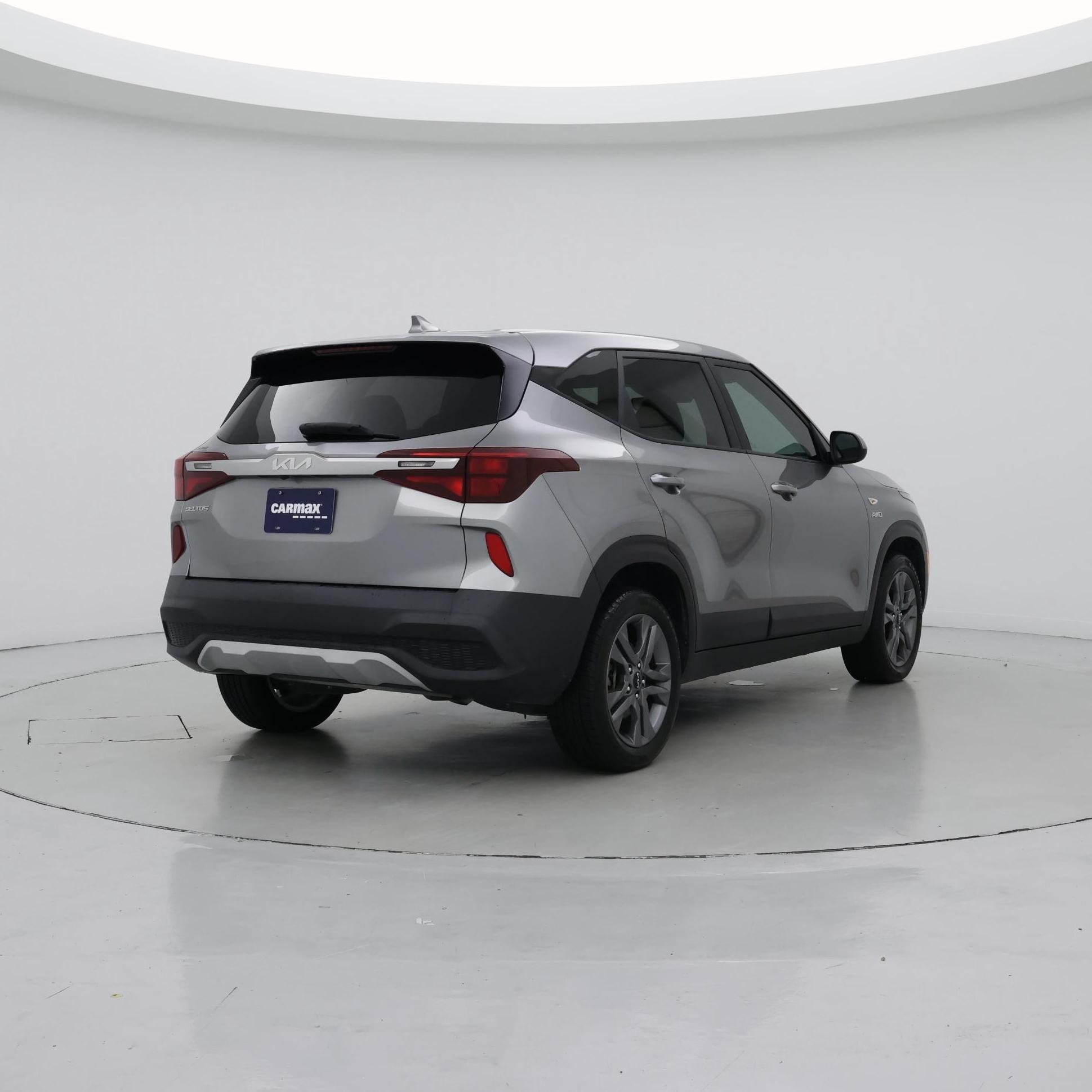 Thumbnail: 2022 Kia Seltos - 8