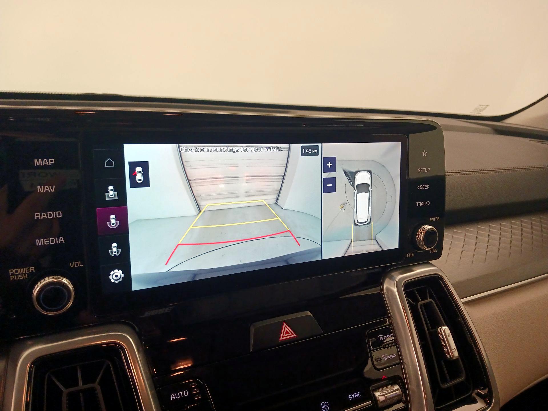 Thumbnail: 2023 Kia Sorento - 15