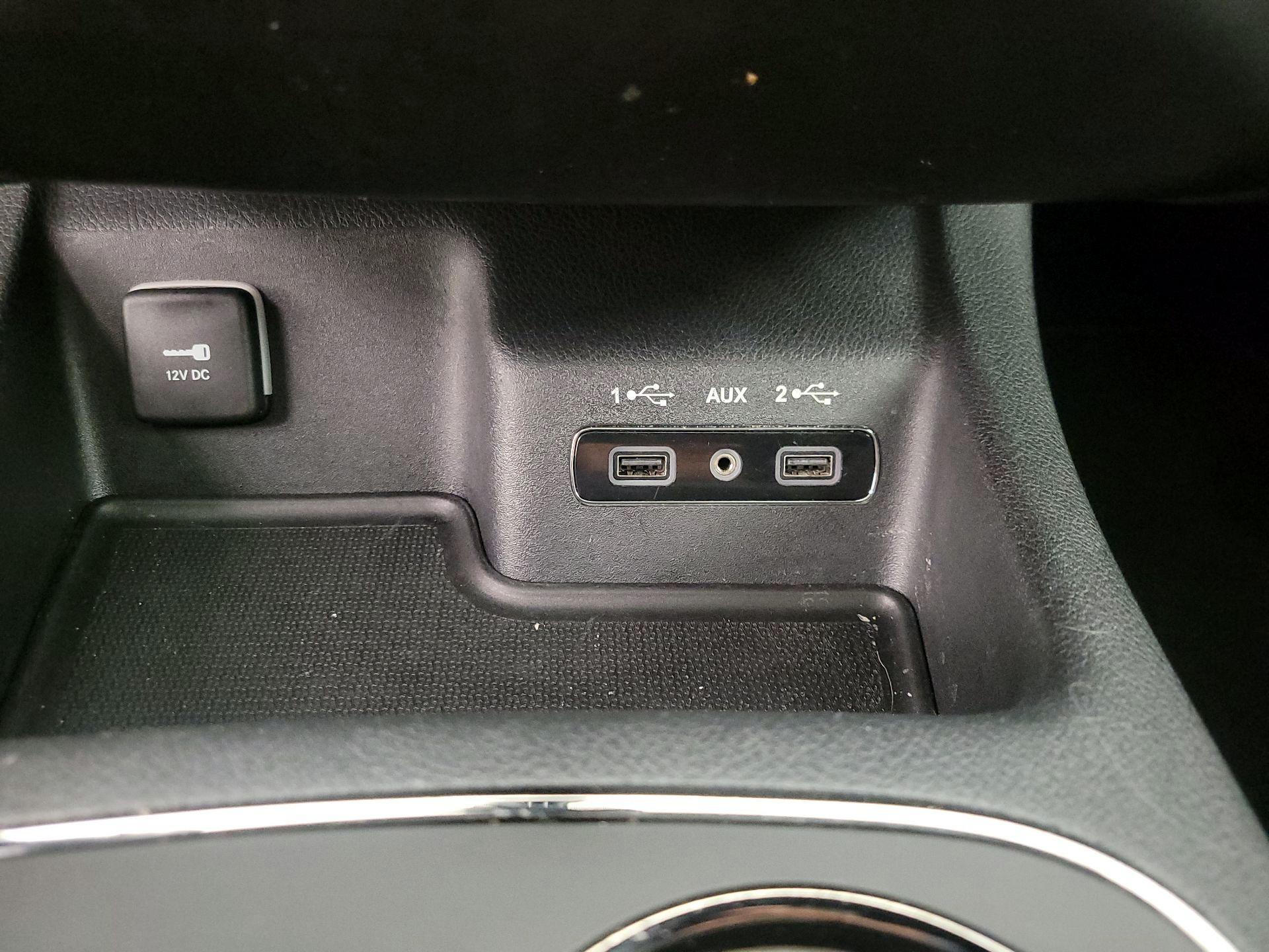 Thumbnail: 2019 Dodge Durango - 17