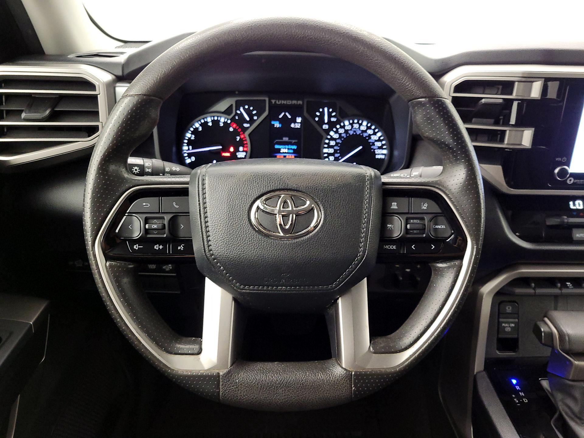 Thumbnail: 2022 Toyota Tundra - 10
