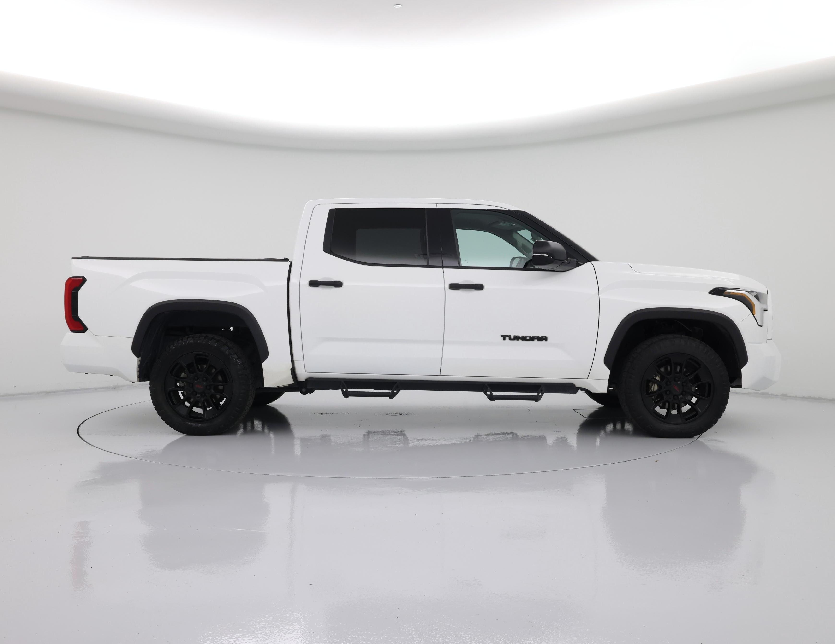 Thumbnail: 2022 Toyota Tundra - 7