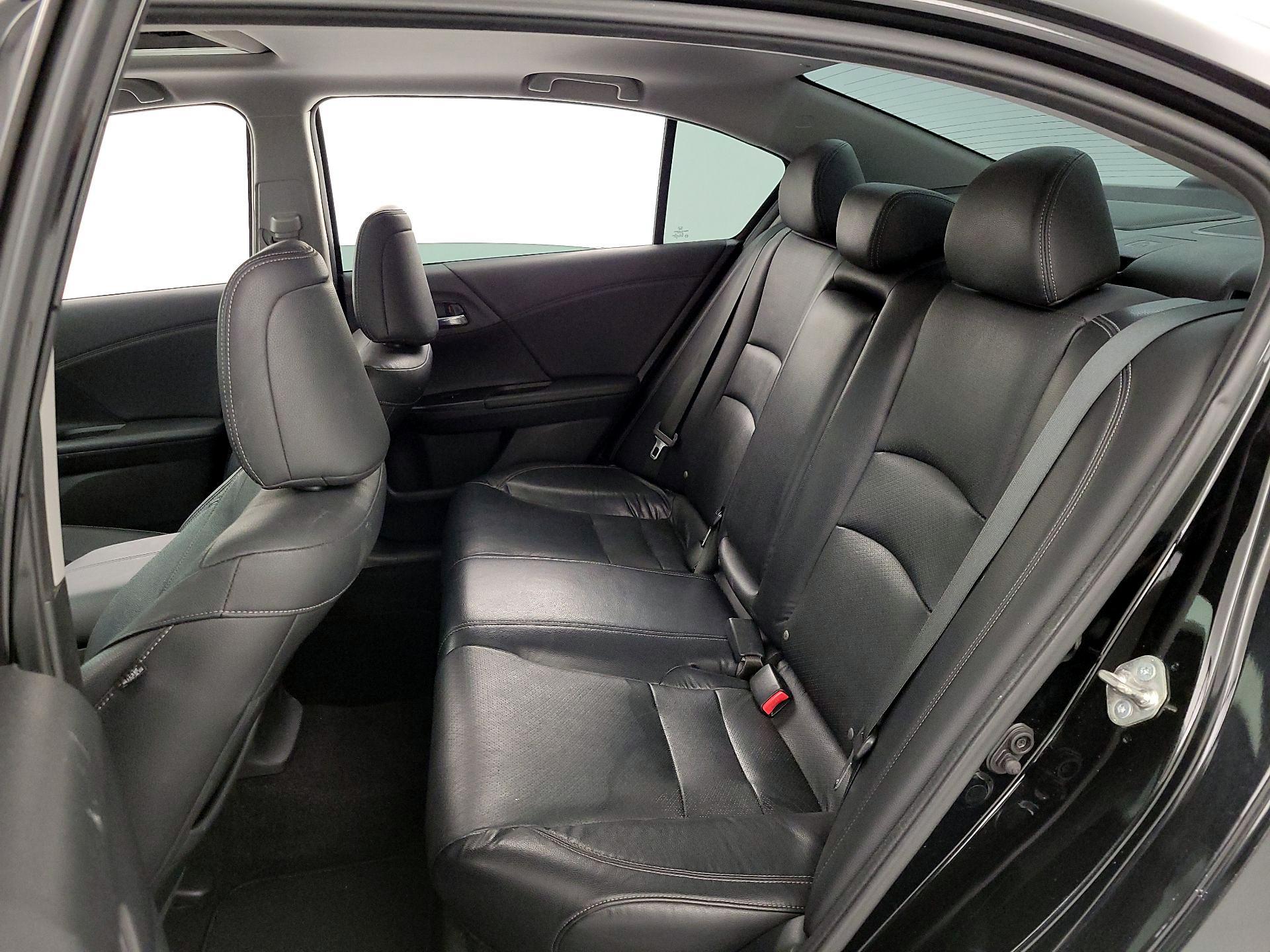 Thumbnail: 2015 Honda Accord - 18
