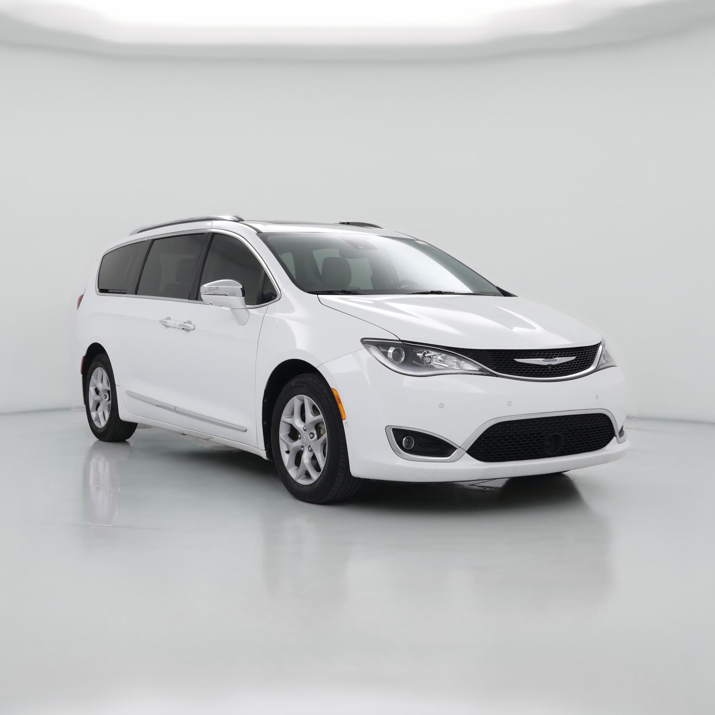 Thumbnail: 2017 Chrysler Pacifica - 1