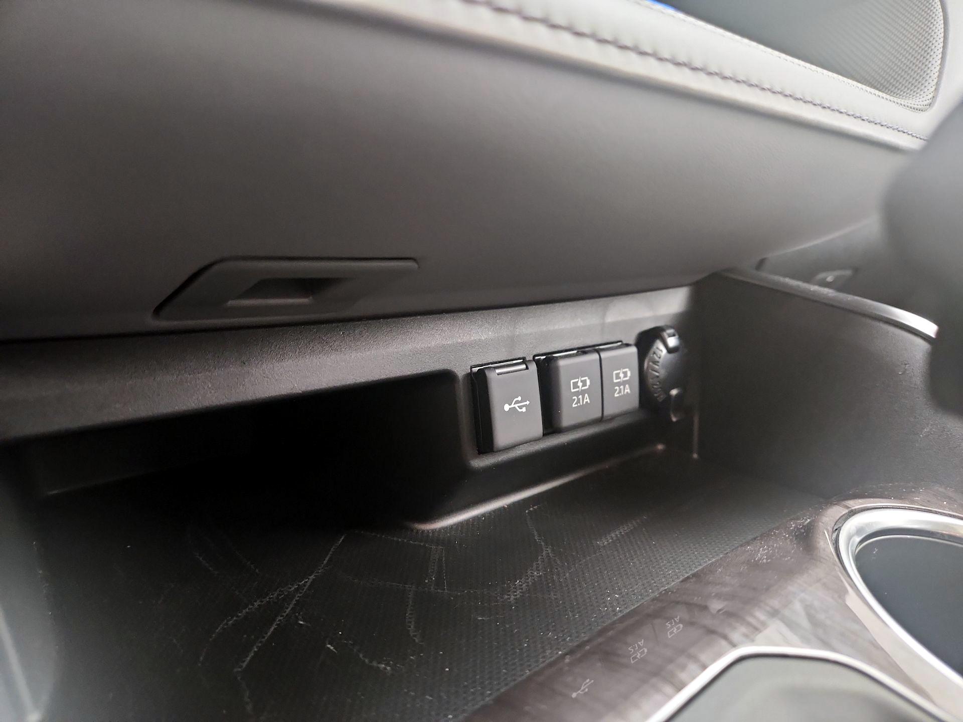 Thumbnail: 2021 Toyota Highlander - 19