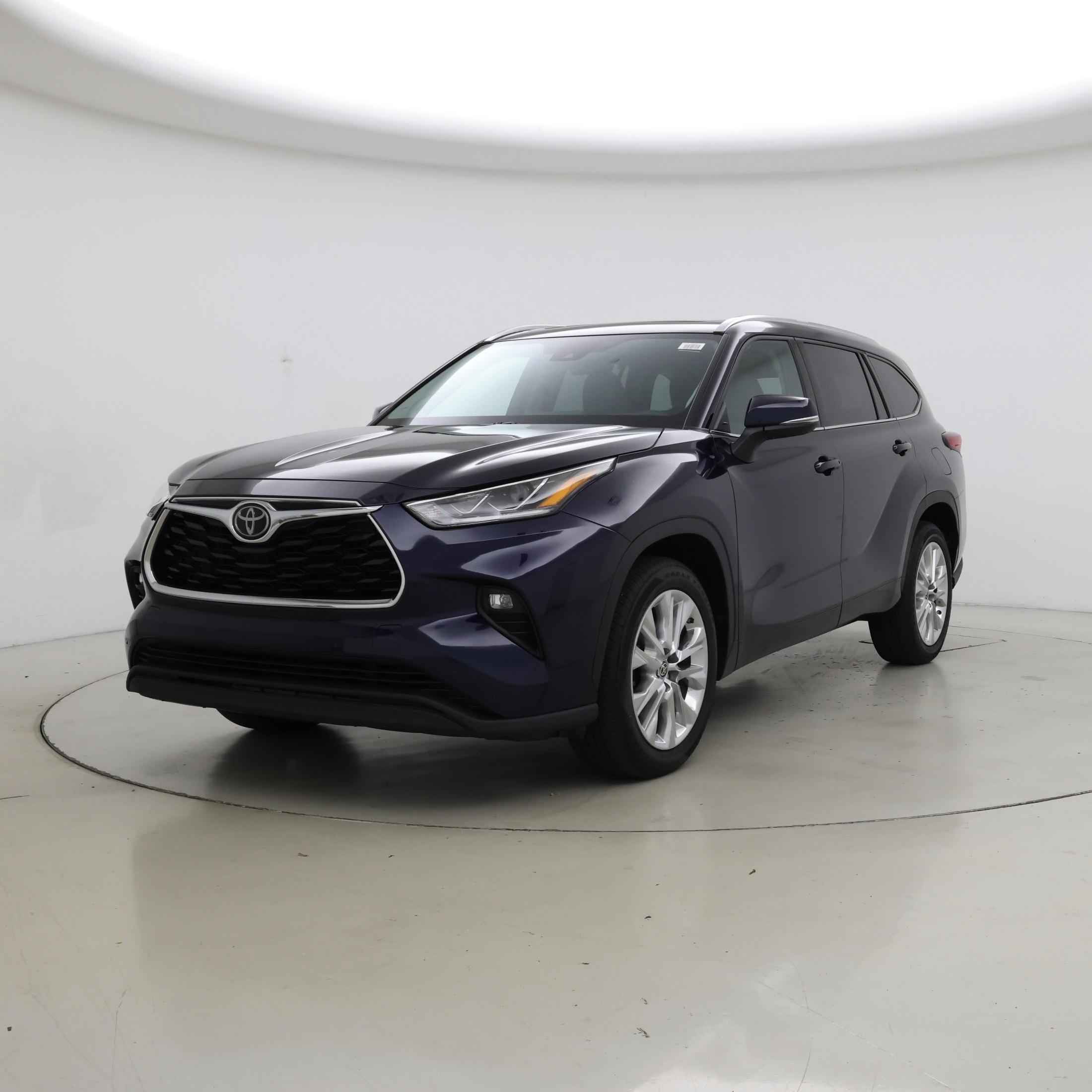 Thumbnail: 2021 Toyota Highlander - 4