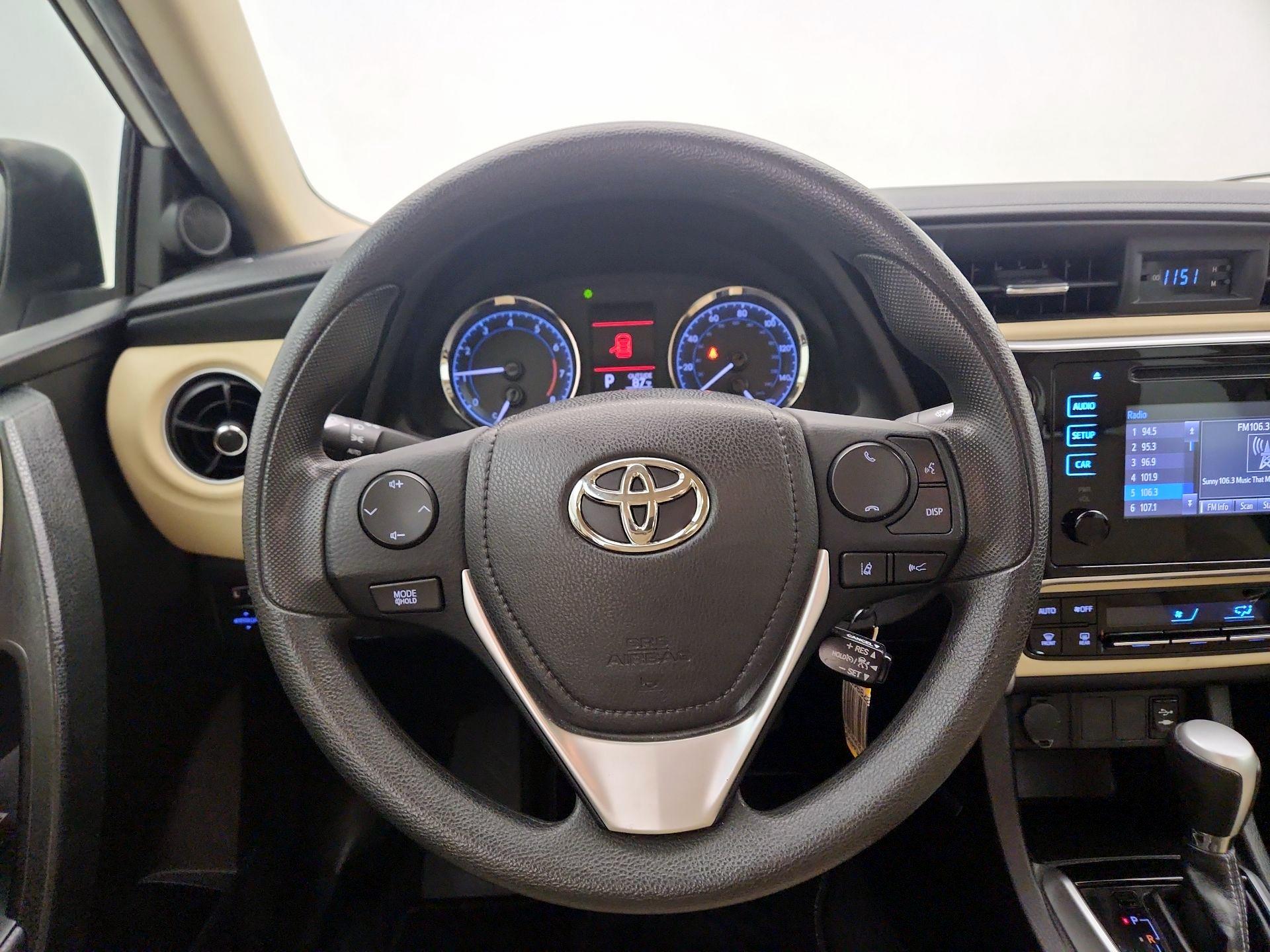 Thumbnail: 2019 Toyota Corolla - 10