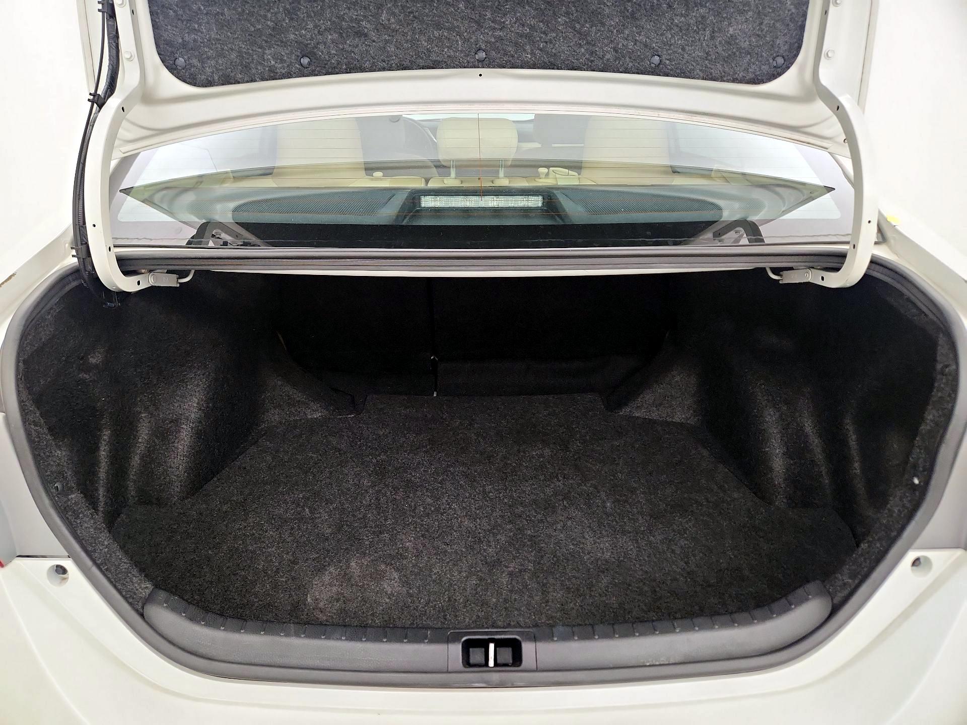 Thumbnail: 2019 Toyota Corolla - 20