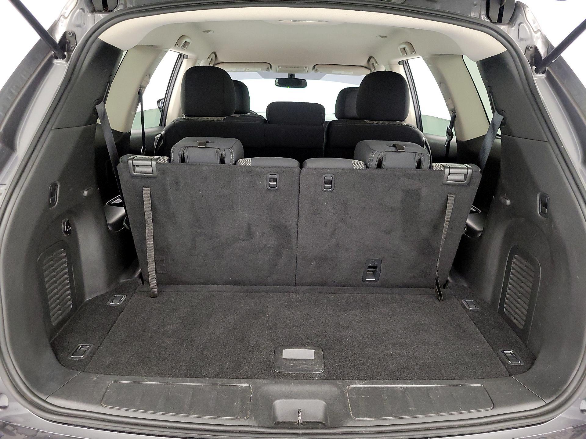 Thumbnail: 2017 Nissan Pathfinder - 19