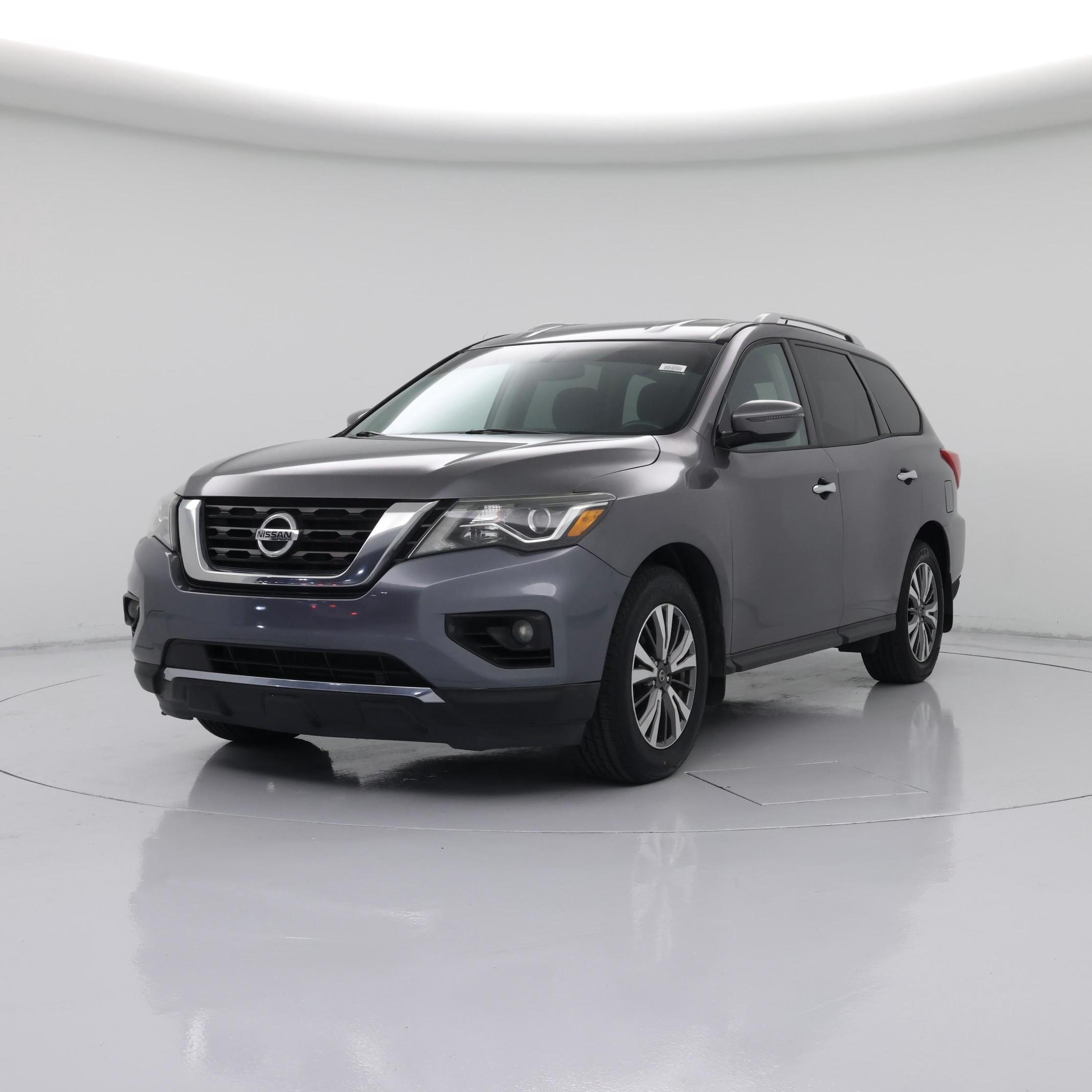 Thumbnail: 2017 Nissan Pathfinder - 4
