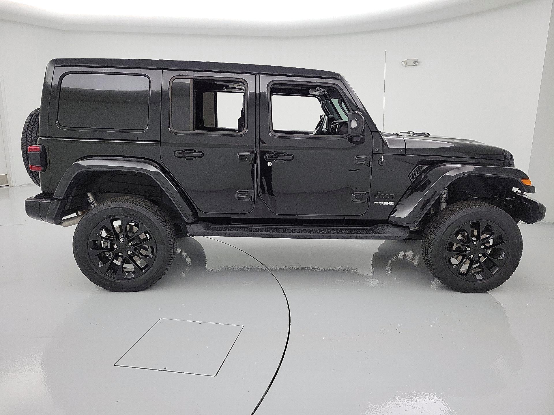 Thumbnail: 2022 Jeep Wrangler - 4