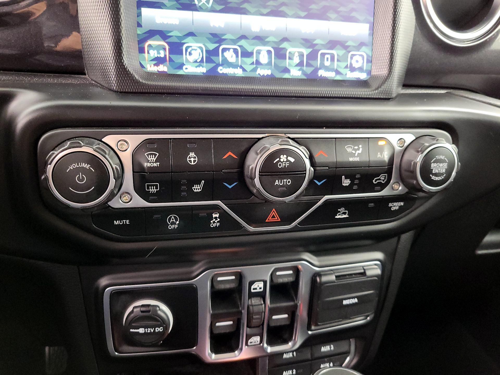 Thumbnail: 2021 Jeep Wrangler - 17