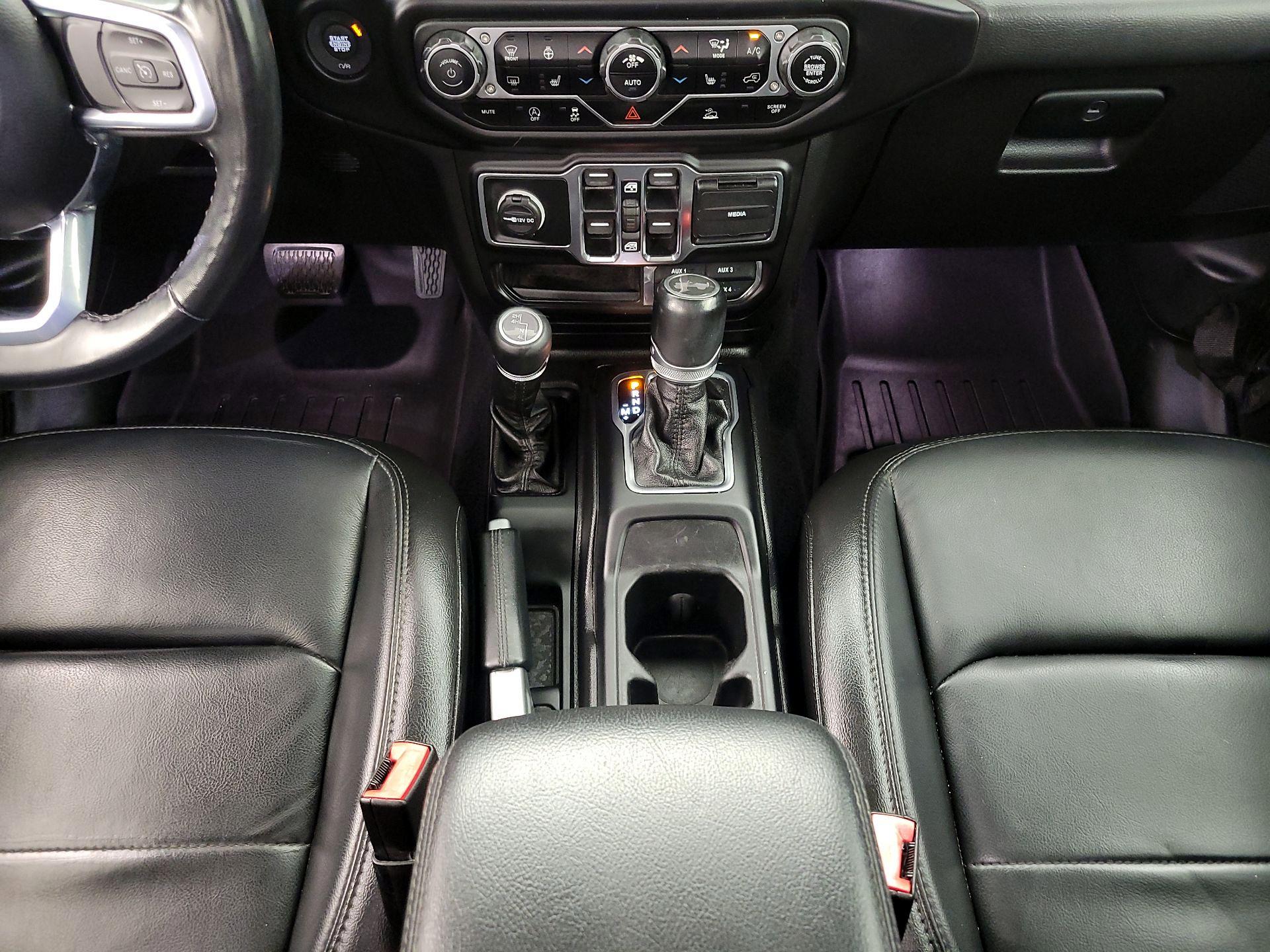 Thumbnail: 2021 Jeep Wrangler - 18