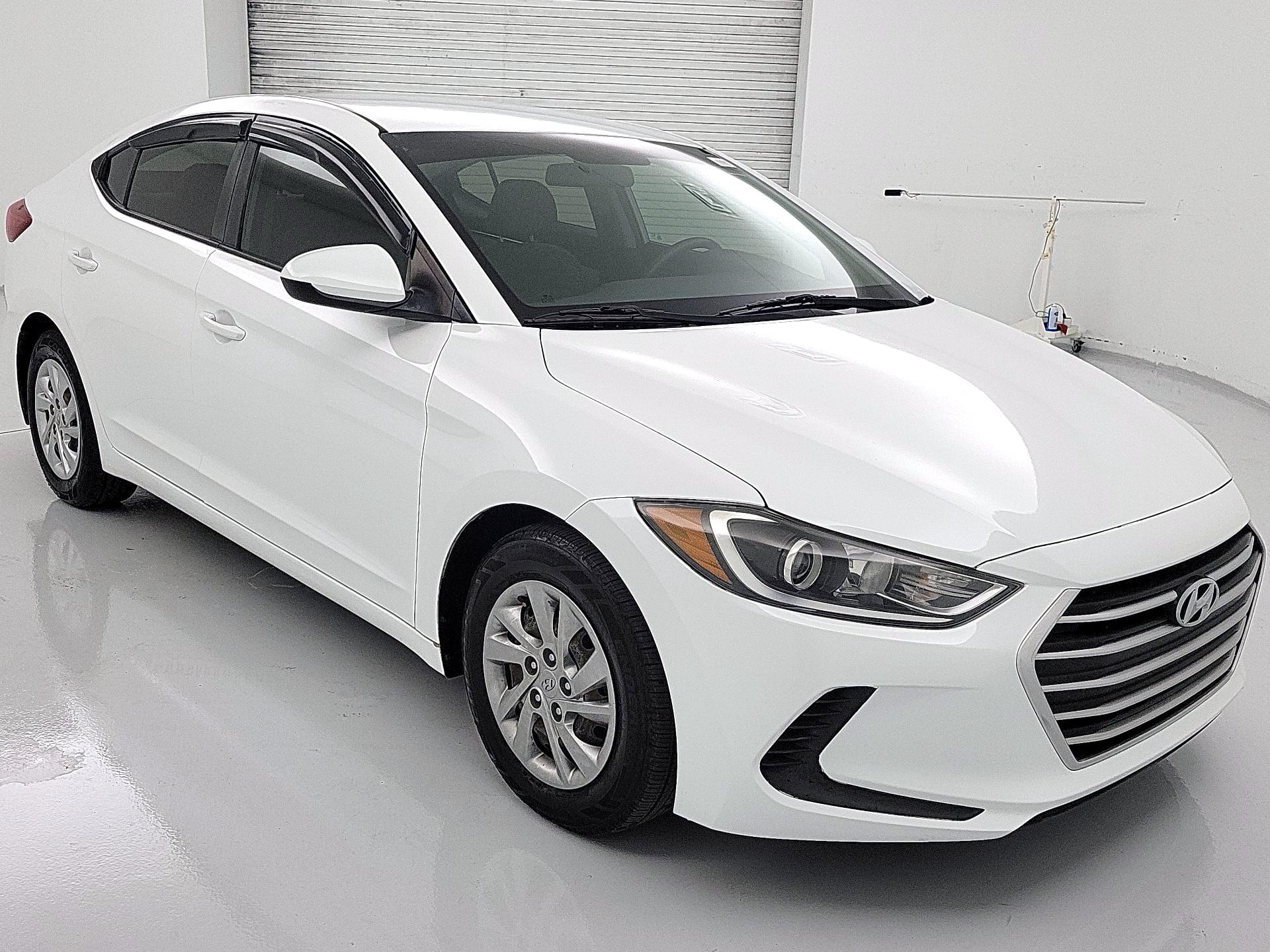 Thumbnail: 2017 Hyundai Elantra - 1