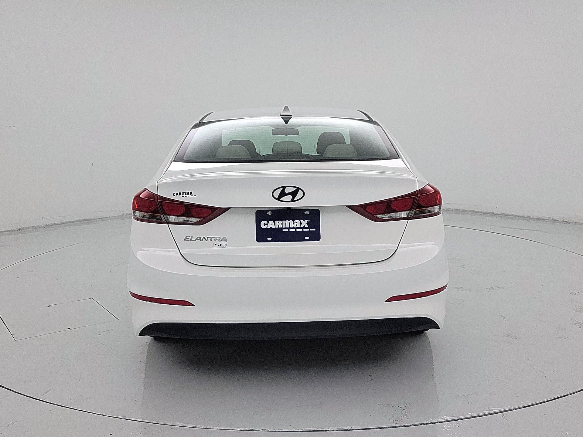 Thumbnail: 2017 Hyundai Elantra - 6