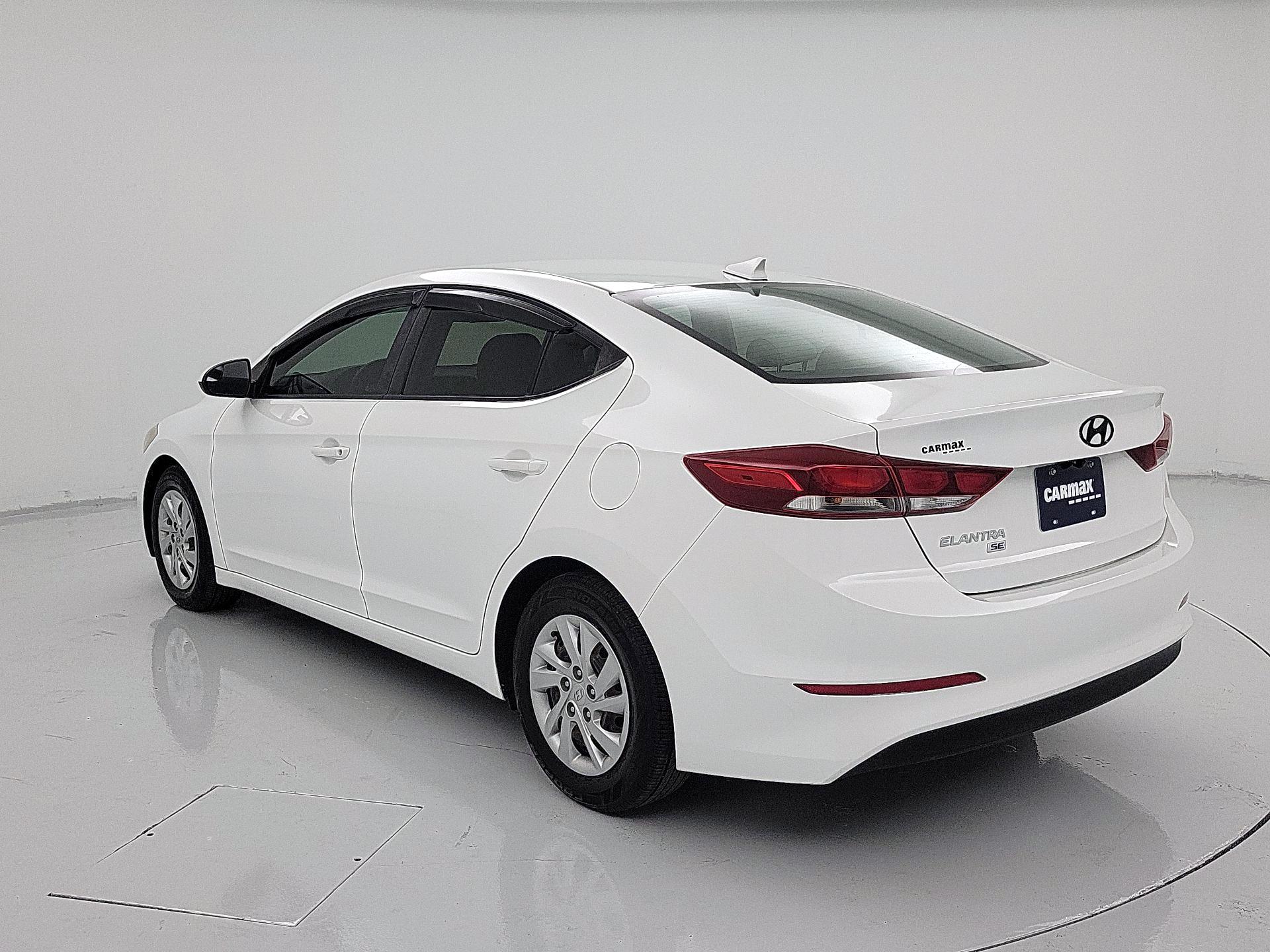 Thumbnail: 2017 Hyundai Elantra - 7