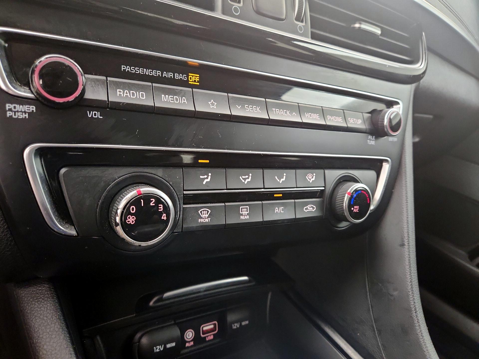 Thumbnail: 2020 Kia Optima - 16