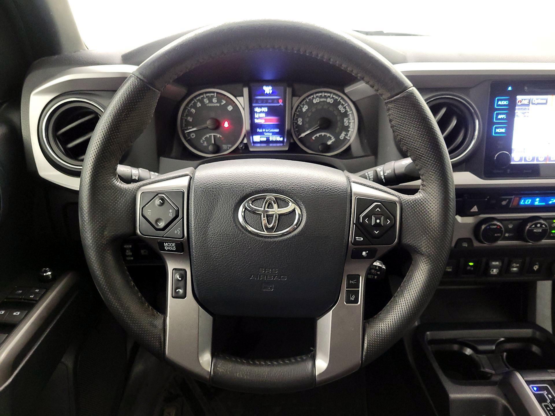 Thumbnail: 2018 Toyota Tacoma - 10