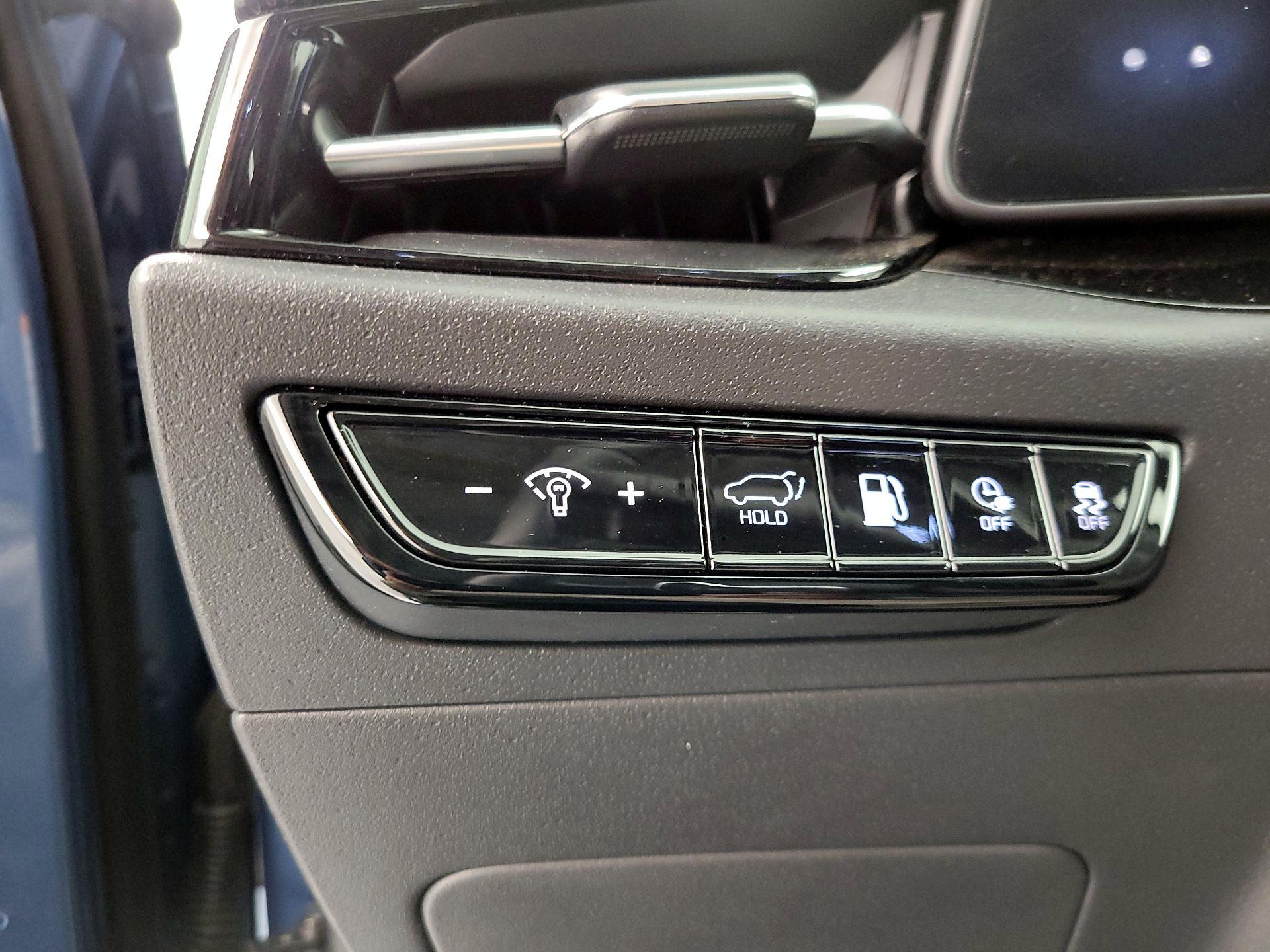 Thumbnail: 2023 Kia Niro - 11