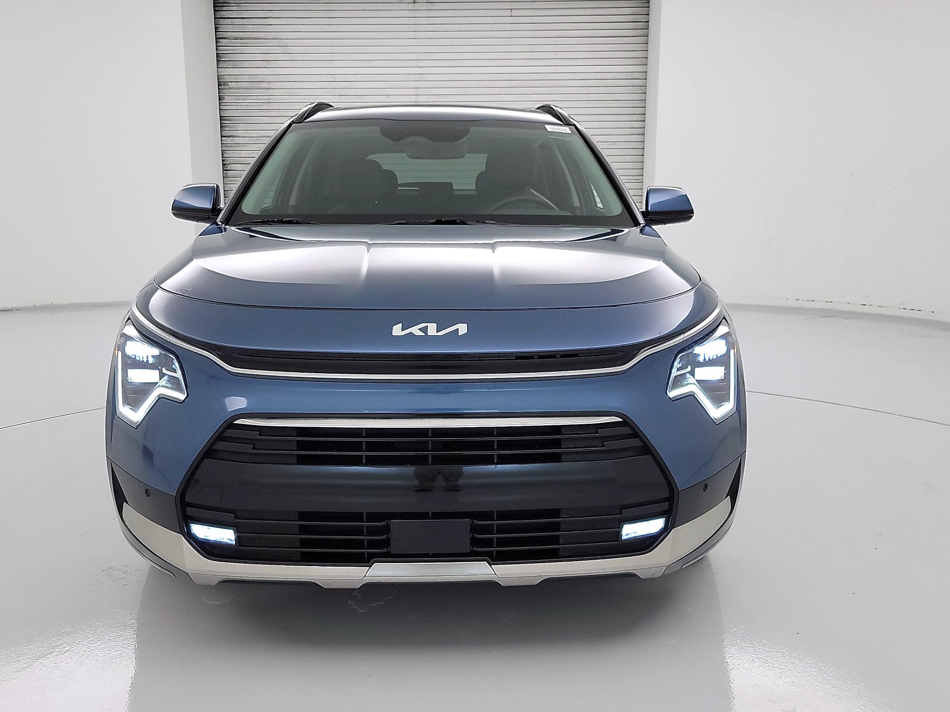 Thumbnail: 2023 Kia Niro - 2