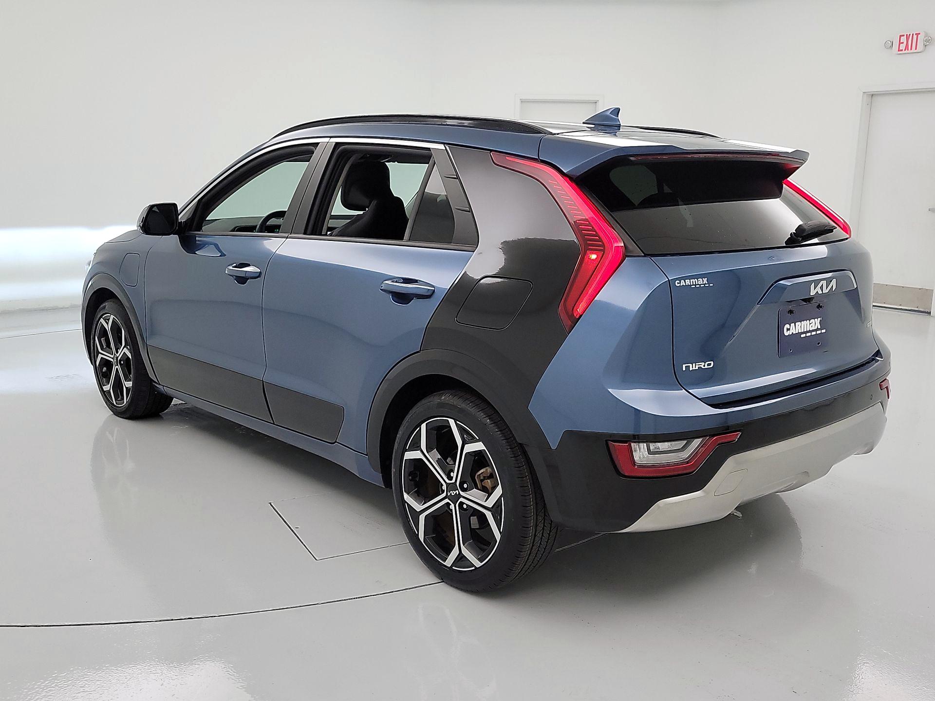 Thumbnail: 2023 Kia Niro - 7
