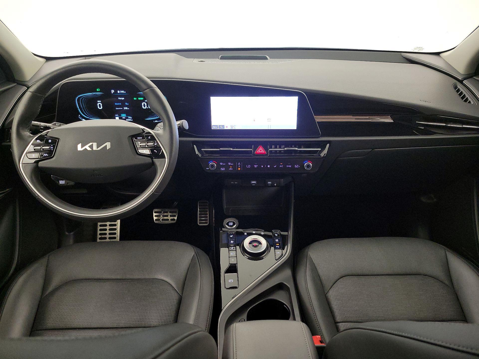 Thumbnail: 2023 Kia Niro - 8