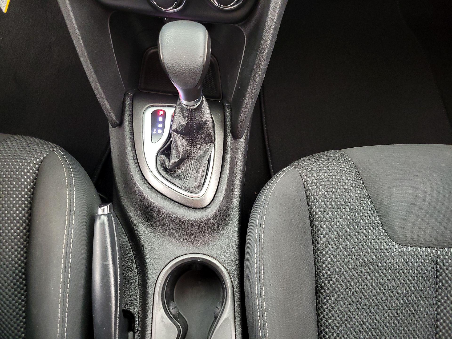 Thumbnail: 2016 Dodge Dart - 16